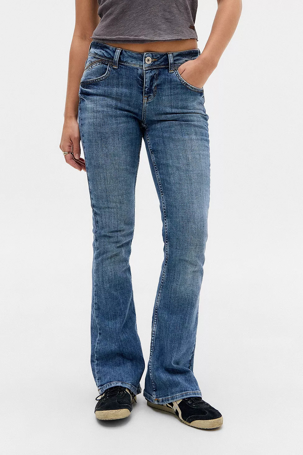 BDG Brooke Low-Rise Bootcut Flare Jeans | Urban Outfitters UK