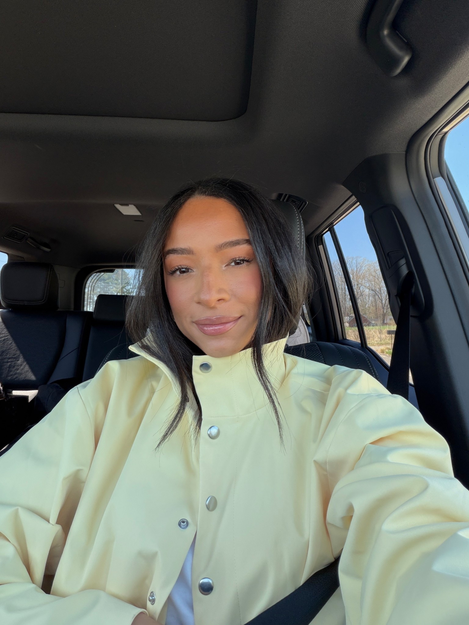 Current makeup routine! Soft, glowy, and most importantly done in 10 mins 🤗 shades below 👇🏽 

Cc cream - neutral tan
Concealer - 34S
Brown pencil - dark brown 
Liquid contour - medium cool bronze
Cream blush - date cake
Powder Blush - she goes to the gym 
Eyeshadow - latte & warmth in crease
Inner corner highlight- pearl 
Lip liner - iconic nude 
Lip gloss - soft nude pink


#LTKmomlife #LTKBeauty