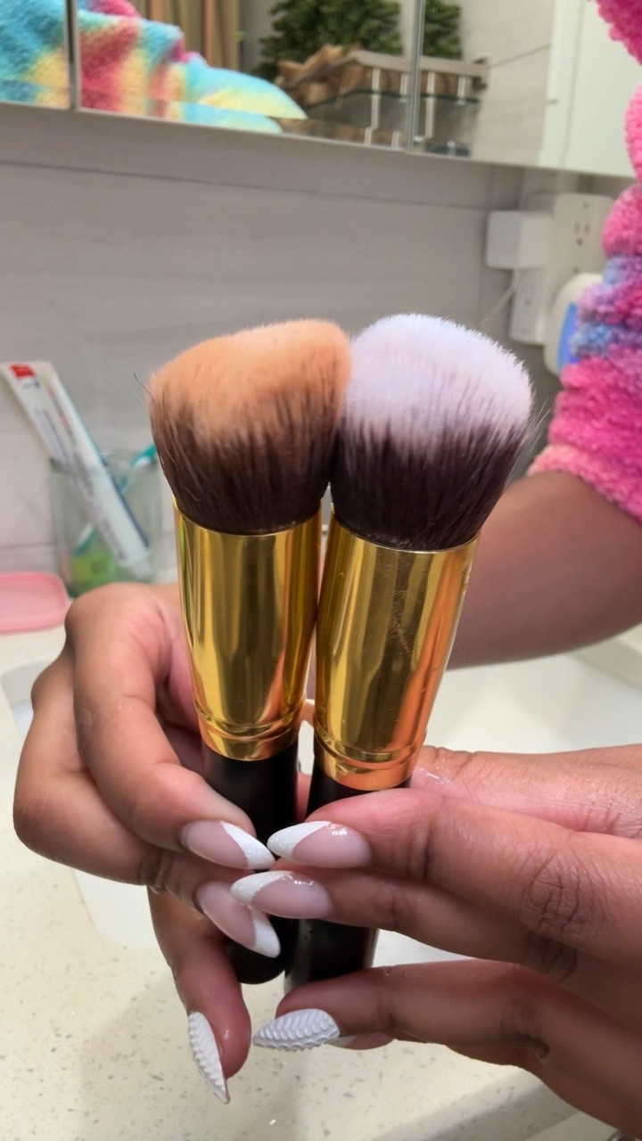 I didn’t realize how dirty my brushes were until I used this 😭 

I tried EVERYTHING to get these things clean but this is the only thing that made them white again AND made them feel soft! 

The Ogee Brush Cleanser is officially in my weekly routine. Linking it! 

makeup brush cleaner, ogee brush cleanser, clean beauty, brush shampoo, brush hygiene, makeup tools, beauty essentials, clean makeup routine, brush care, beauty must haves, luxe beauty, gentle cleanser, vegan beauty, non toxic beauty, makeup kit essentials, fast drying cleanser, deep clean brushes, beauty routine, clean makeup brushes, daily brush cleaner, pro makeup tools, beauty favorites, skincare and beauty, makeup organization, beauty finds

#LTKFindsUnder50 #LTKBeauty #LTKgrwm