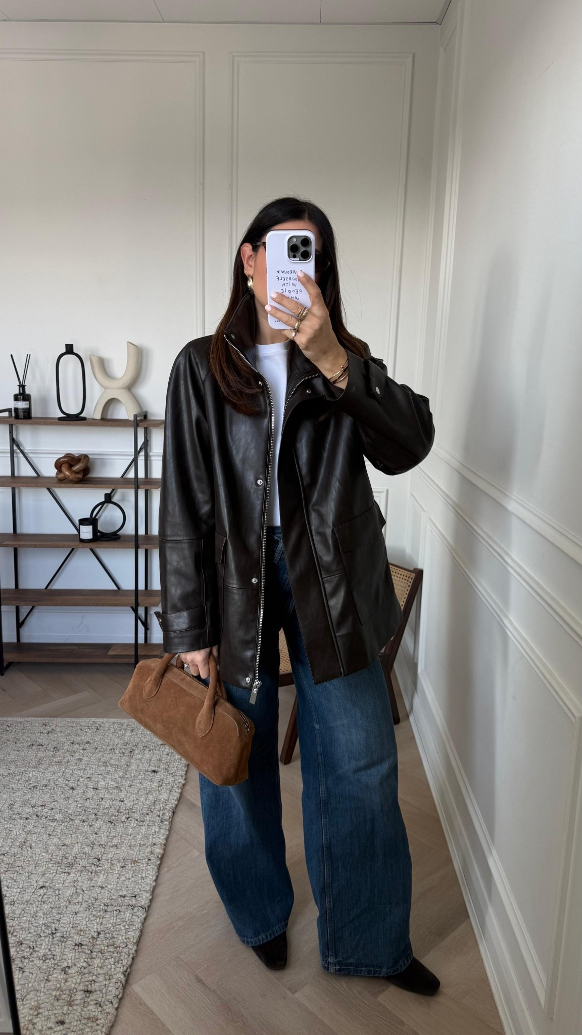 A moment for this leather jacket from H&M 🤌

#LTKootd #LTKdayinmylife #LTKSpringSale