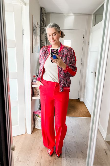 Ootd - Tuesday. Red trousers from Dutch brand Raizzed (can’t link). Taupe t-shirt from Uniqlo. Satin paisley bomber jacket is preloved. Viral red slingback shoes. 



#LTKmidsize #LTKstyletip #LTKeurope