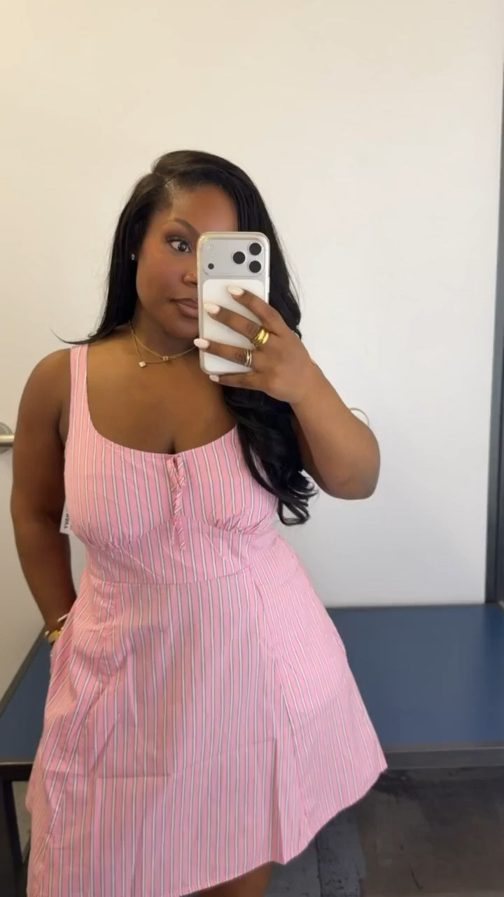 Here’s that yellow Old Navy Dress again but in pink pinstripes 😍😍 this colorway is too pretty!! Love the pockets and details! 

Dress is 70% off  at Old Navy ✨

Dress: L

#LTKMidsize #LTKSaleAlert #LTKPetite