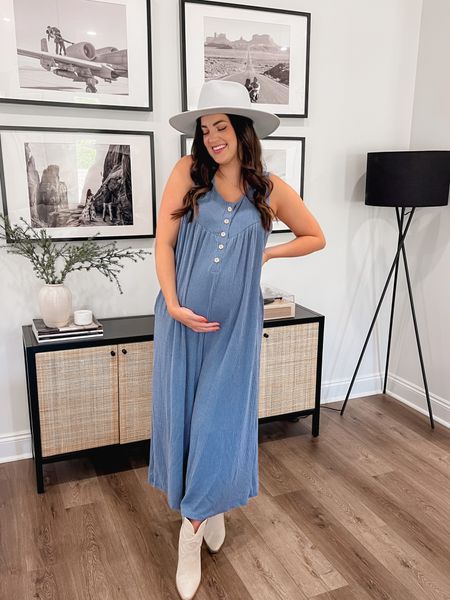 Non maternity maternity jumpsuit! I got my TTS medium and it’s perfect to dress up in boots and a hat or throw on a ball cap with sneakers! It’s so comfy and will fit me through my third trimester! 

Shop red dress boutique, bump style 

#LTKunder50 #LTKFind #LTKbump