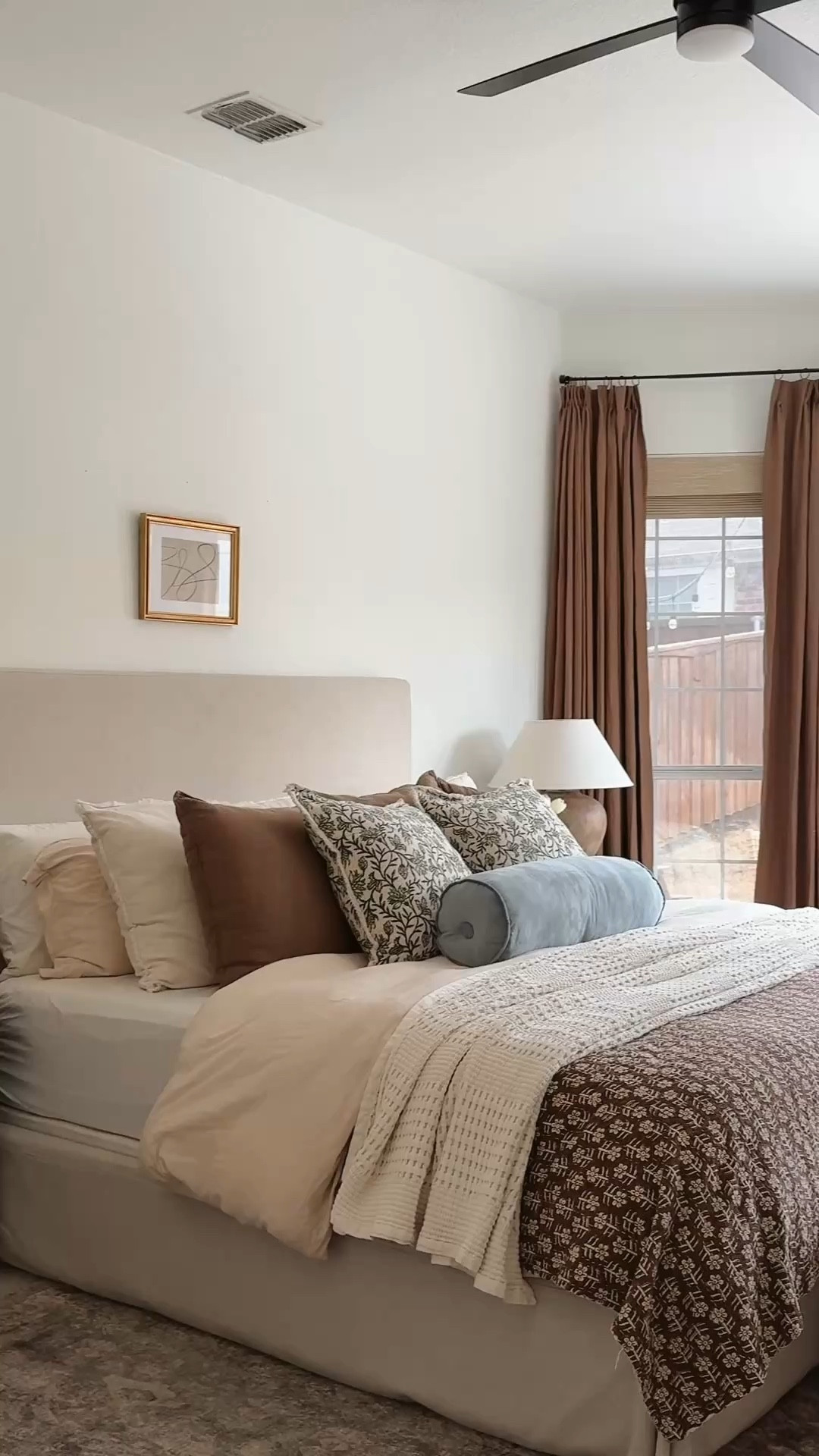 Spring bedding refresh 💙

Bedroom inspo, bedroom decor, blue decor, spring decor refresh 

#LTKHome #LTKWatchNow