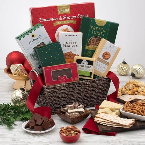 Christmas Gift Basket Classic | GourmetGiftBaskets.com