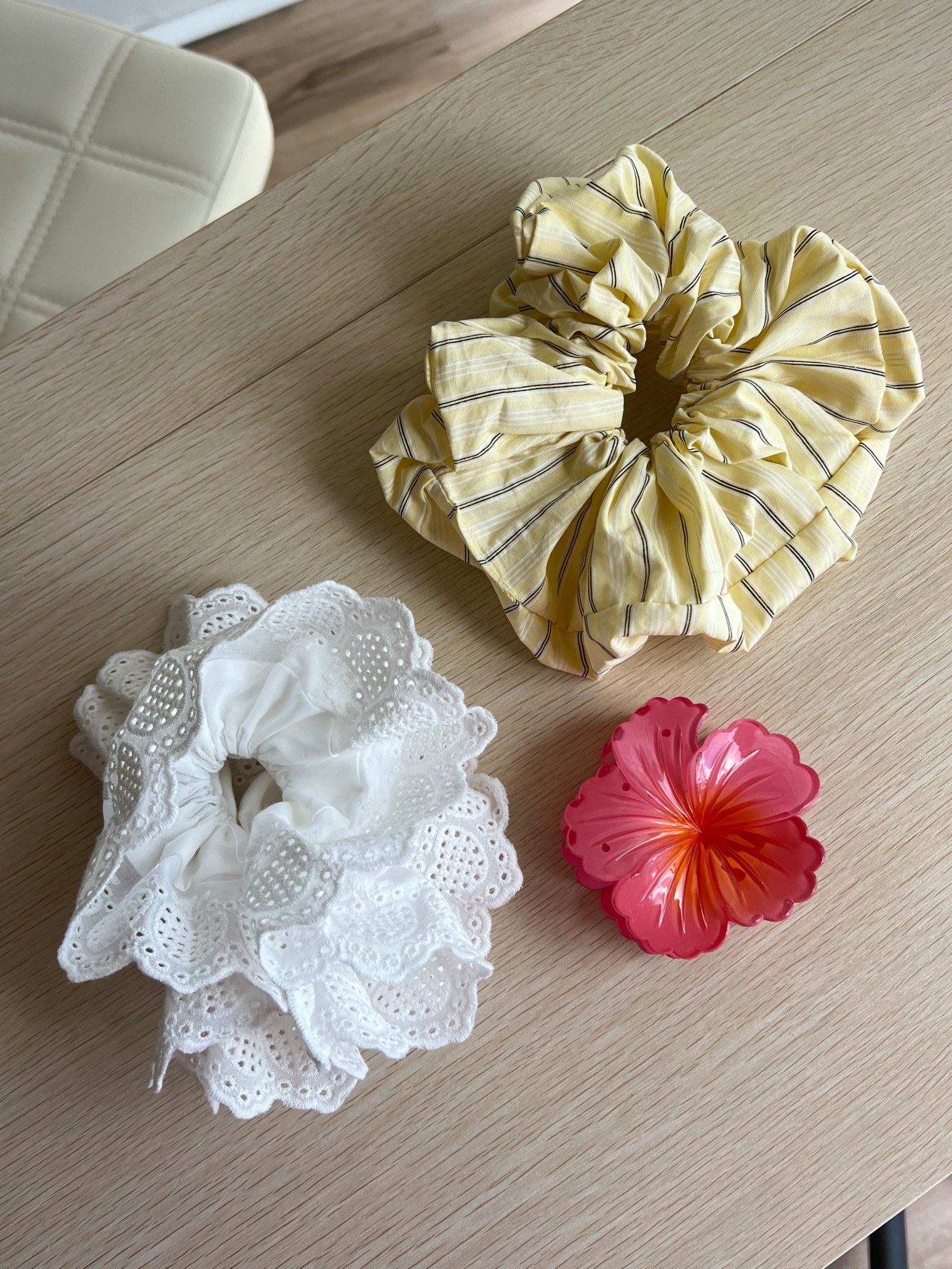 recent hair accessories I picked up! 

hair accessories, scrunchies, hair clips, claw clips, hair style 

#LTKBeauty