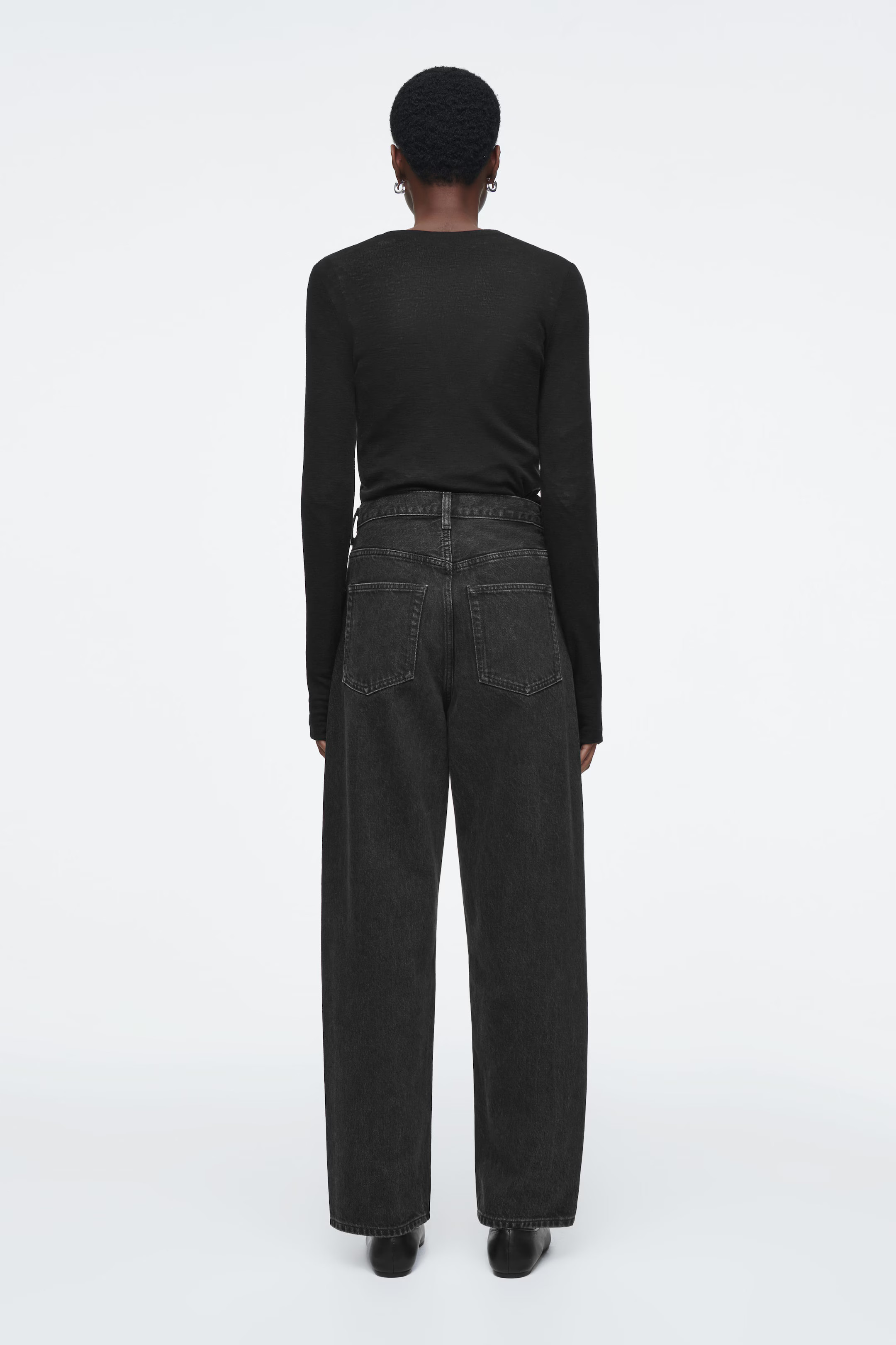 BAY JEANS MIT BARREL-BEIN - SCHWARZ | COS (EU)