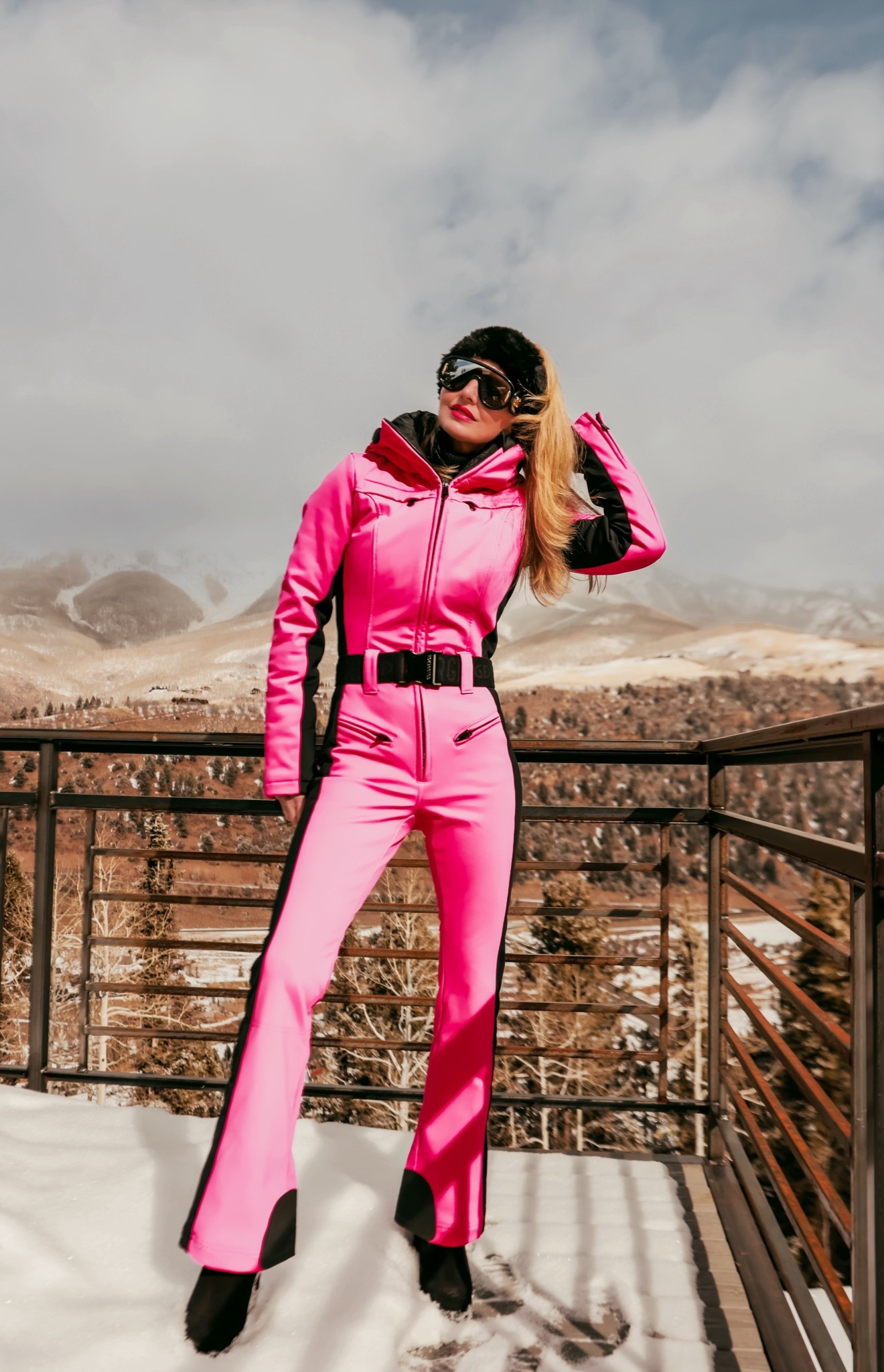 Love a bold ski suit, especially if it’s pink! This one by Goldbergh is no longer available but I’ll link some similar ones for you. 

#LTKOver40 #LTKTravel #LTKSeasonal