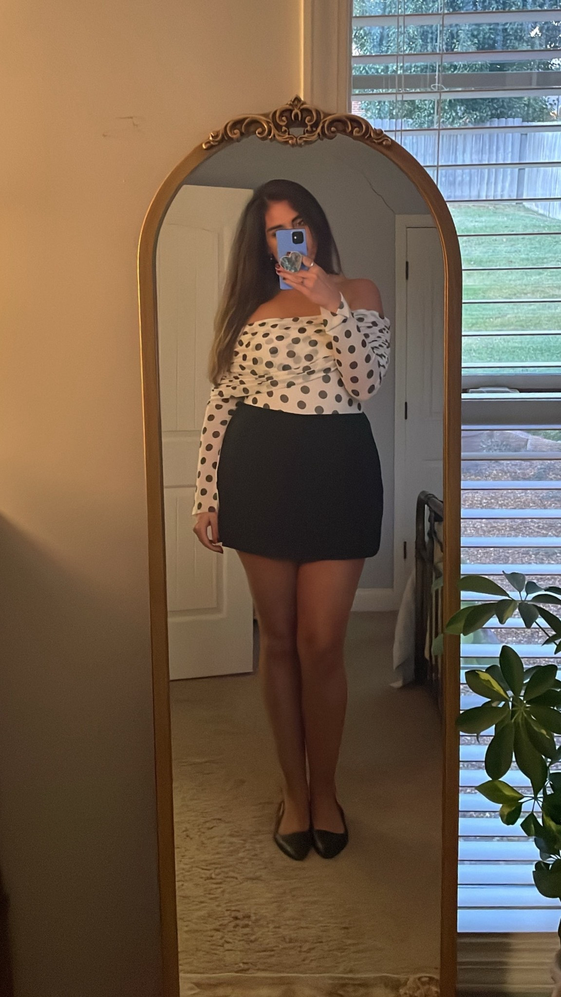 Date night fit

Top and skirt are both XL

#LTKTall #LTKFindsUnder100 #LTKHoliday