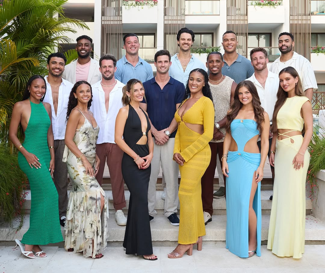 What are these ladies and gents wearing in Paradise this summer? 🌴 Crochet knit dresses, bold pops of color, matching sets, men in linen pants and crochet polos… island fashion is thriving.☀️🌊 

 

#LTKSeasonal #LTKStyleTip #LTKMens