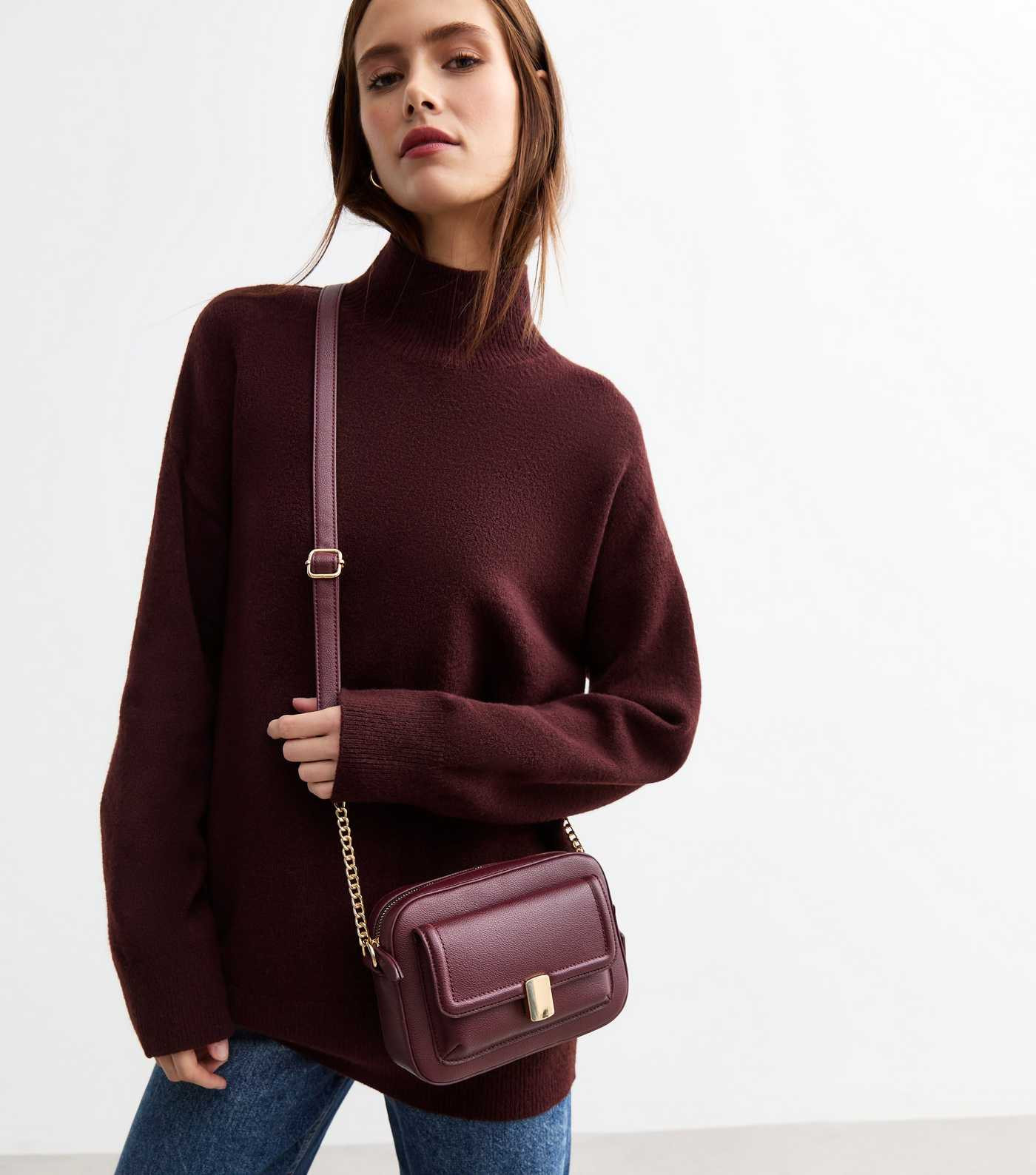 Burgundy Piped Pocket Crossbody Bag | New Look | New Look (UK)