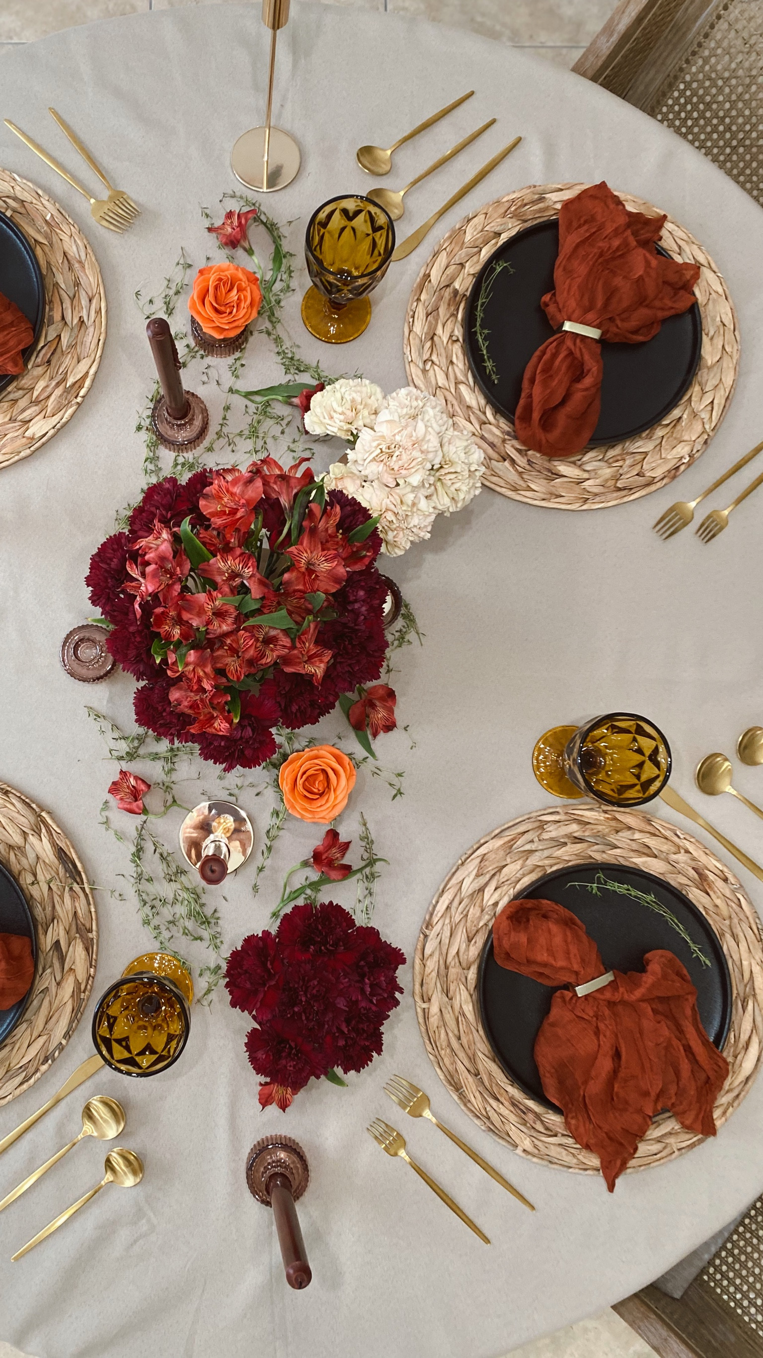 Thanksgiving table setting ✨ 

#tablescape #tablesetting #diningtable #diningroom #hostingtips #hosting #holiday #holidayseason #fall #falldecor #falldesign #fallhomedecor #fallstyle #fallideas #pumpkin #halloween  #floral #fallfloral #coffeetable #ltkholiday #thanksgiving #friendsgiving #holidaydecor 

#LTKparties #LTKHoliday #LTKSeasonal