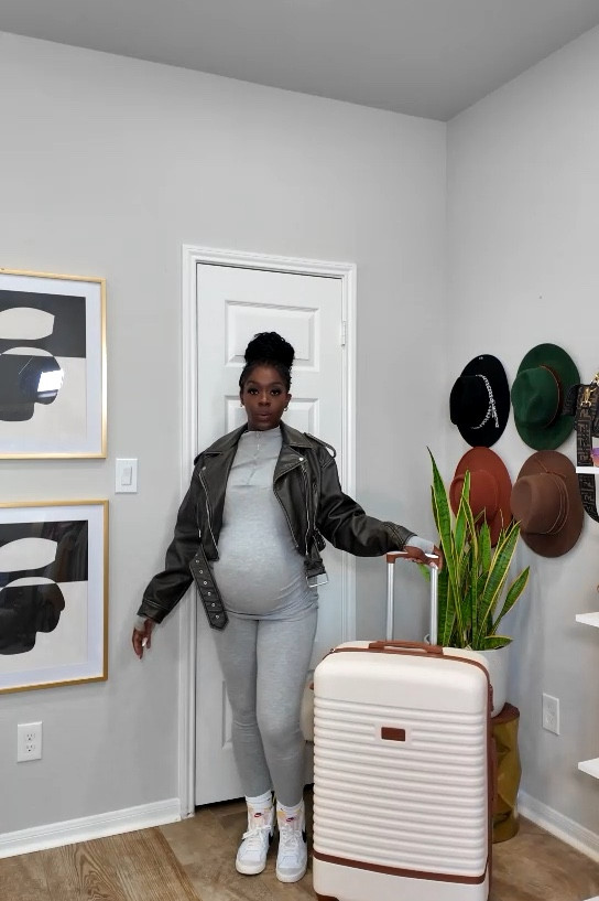 Style doesn't stop for the bump! Fashionable, flexible, and oh-so-fun outfits. 🌟👚👖 #BabyBumpFriendly

#LTKBump #LTKVideo #LTKTravel