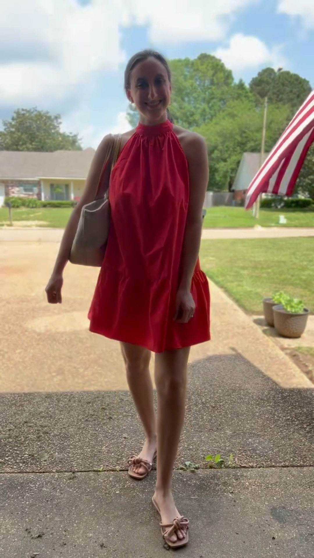 My new favorite church dress! Got it from Impromtu, but linking similar ones I’ve seen ❤️


Mock neck/bow back/red dress/july 4th outfit/summer dress