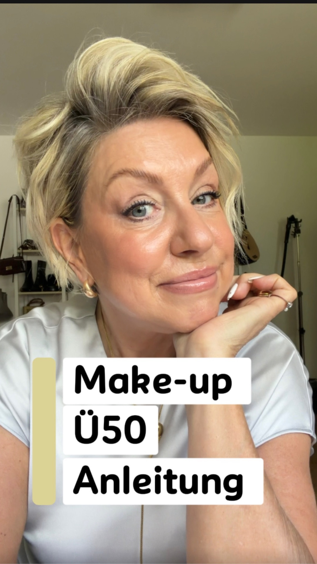 In diesem Video zeige ich euch Schritt für Schritt, wie ich mein Tages-Make-up im Moment am liebsten trage. Mein persönliches Geheimnis diesmal: Ich mische zwei Foundations für den perfekten Glow und benutze am Ende zwei verschiedene Mascaras – eine für das Volumen und eine für die Länge.

#LTKü50 #LTKbeauty #LTKstyletip