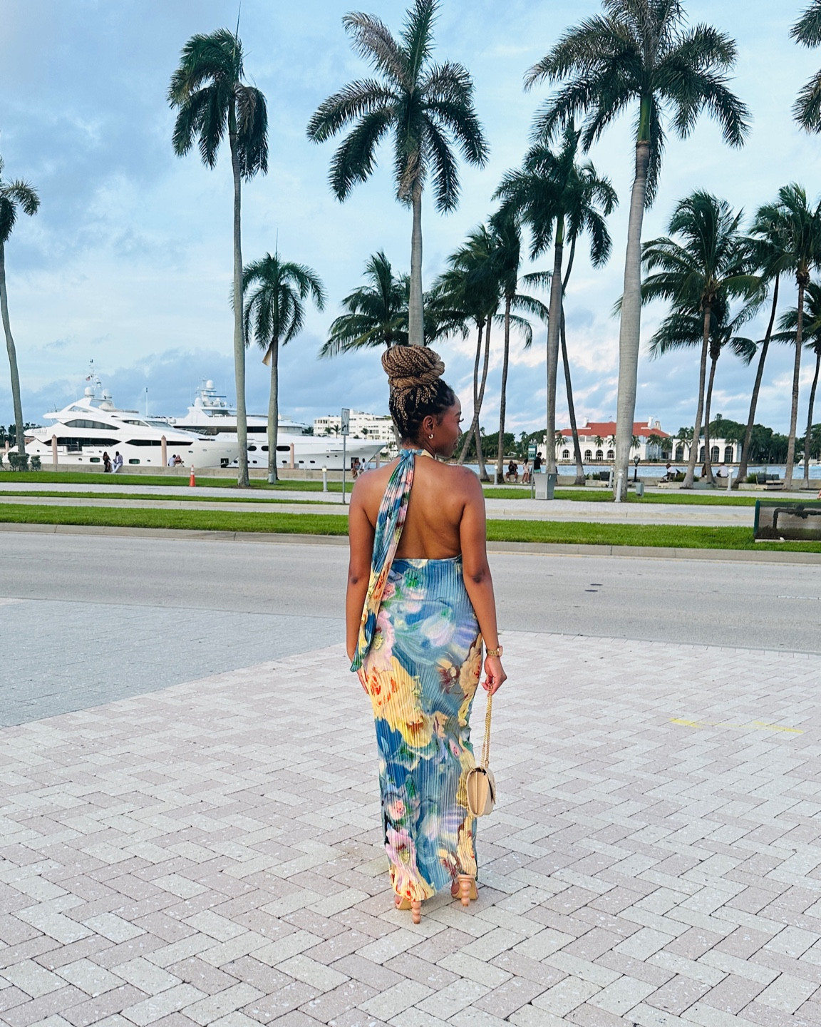 Wedding guest 💒 the perfect floral backless dress for a summer wedding 

#LTKunder50 #LTKsalealert #LTKwedding