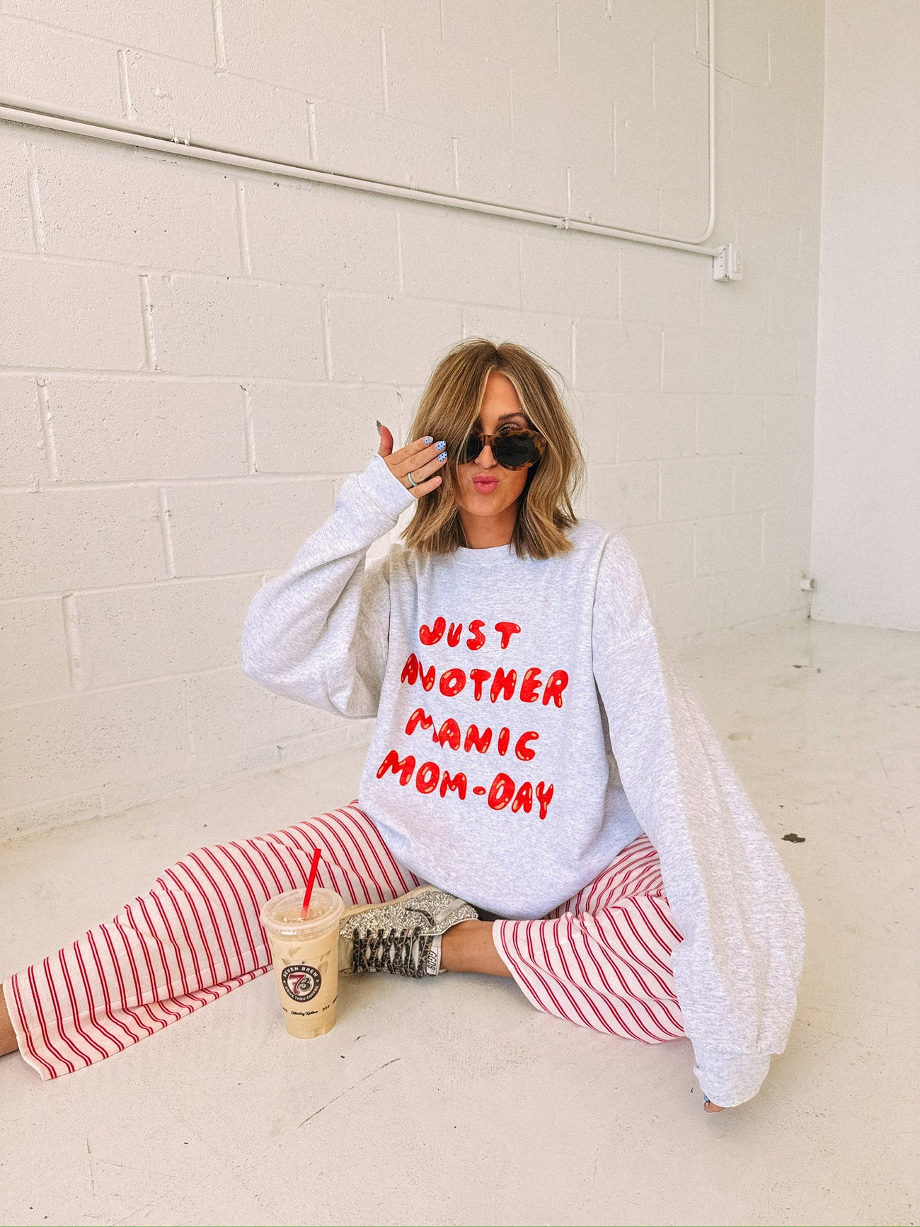 ETTA OG | manic mom-day sweatshirt - ash | Etta+East