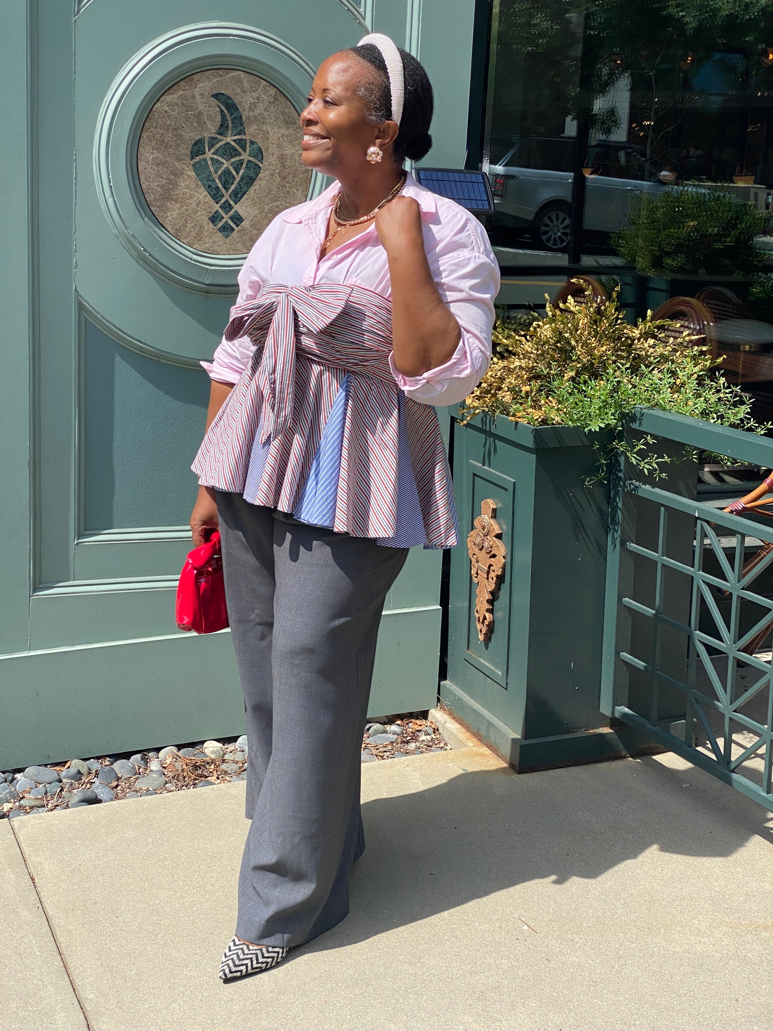 This entire look was styled around layering.
My base was the classic Avery trousers. One of the most versatile pants you can own. (I’m wearing a 12).
Then I took the pink Bennet (L) and in an unexpected twist this menswear inspired swing top was my layer (L). 
Added this gorgeous patent bag and my chevron Seychelles pumps. 
Fun note on the necklaces… they are two sets and i combined my favorite pieces for this look. 

#LTKover40 #LTKstyletip #LTKmidsize
