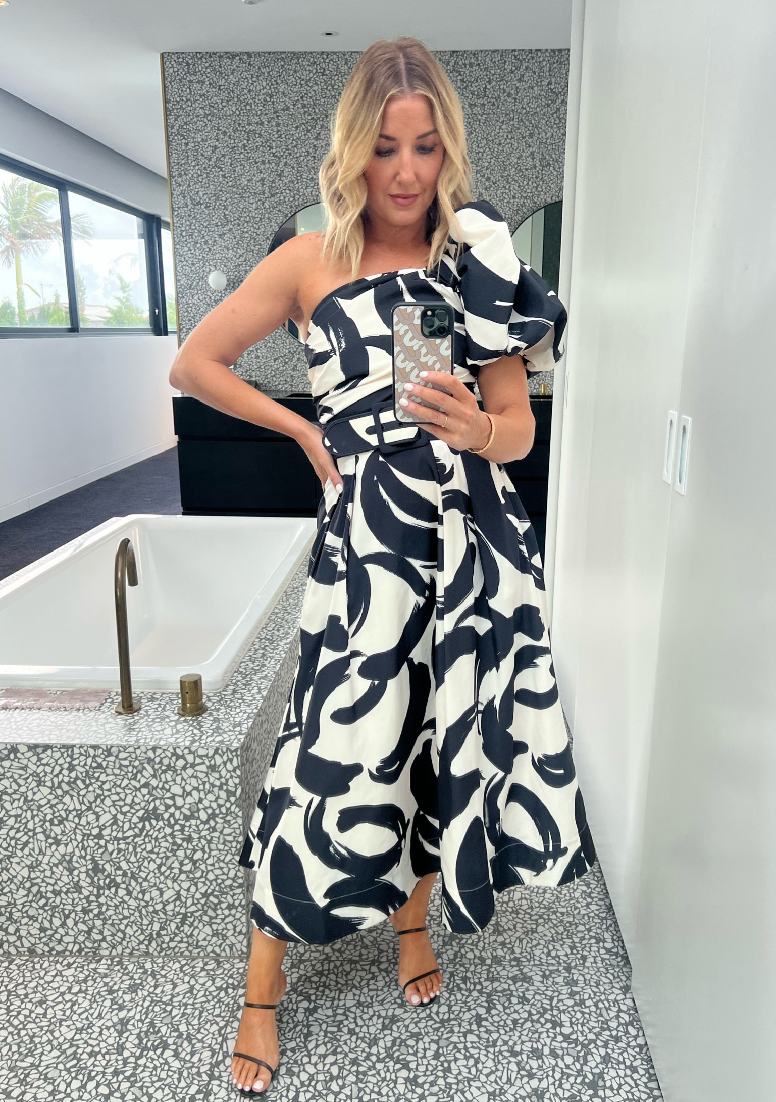 Dress of dreams 🖤🤍

#LTKstyletip #LTKaustralia