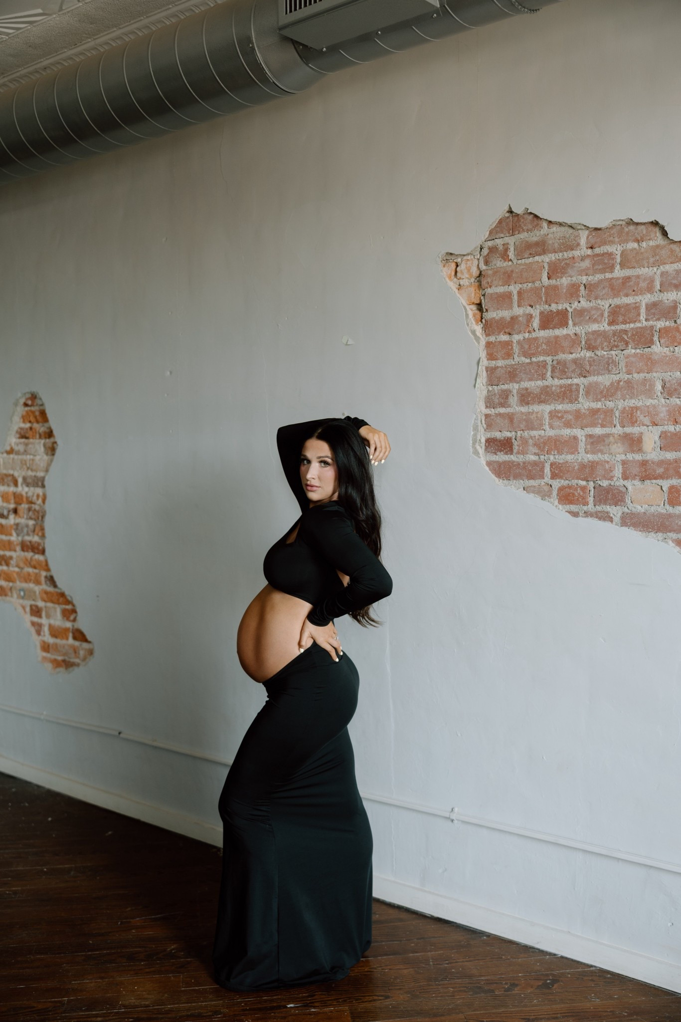 Such a flattering dress for pics 😩🥰

#LTKBeauty #LTKBump #LTKmomlife