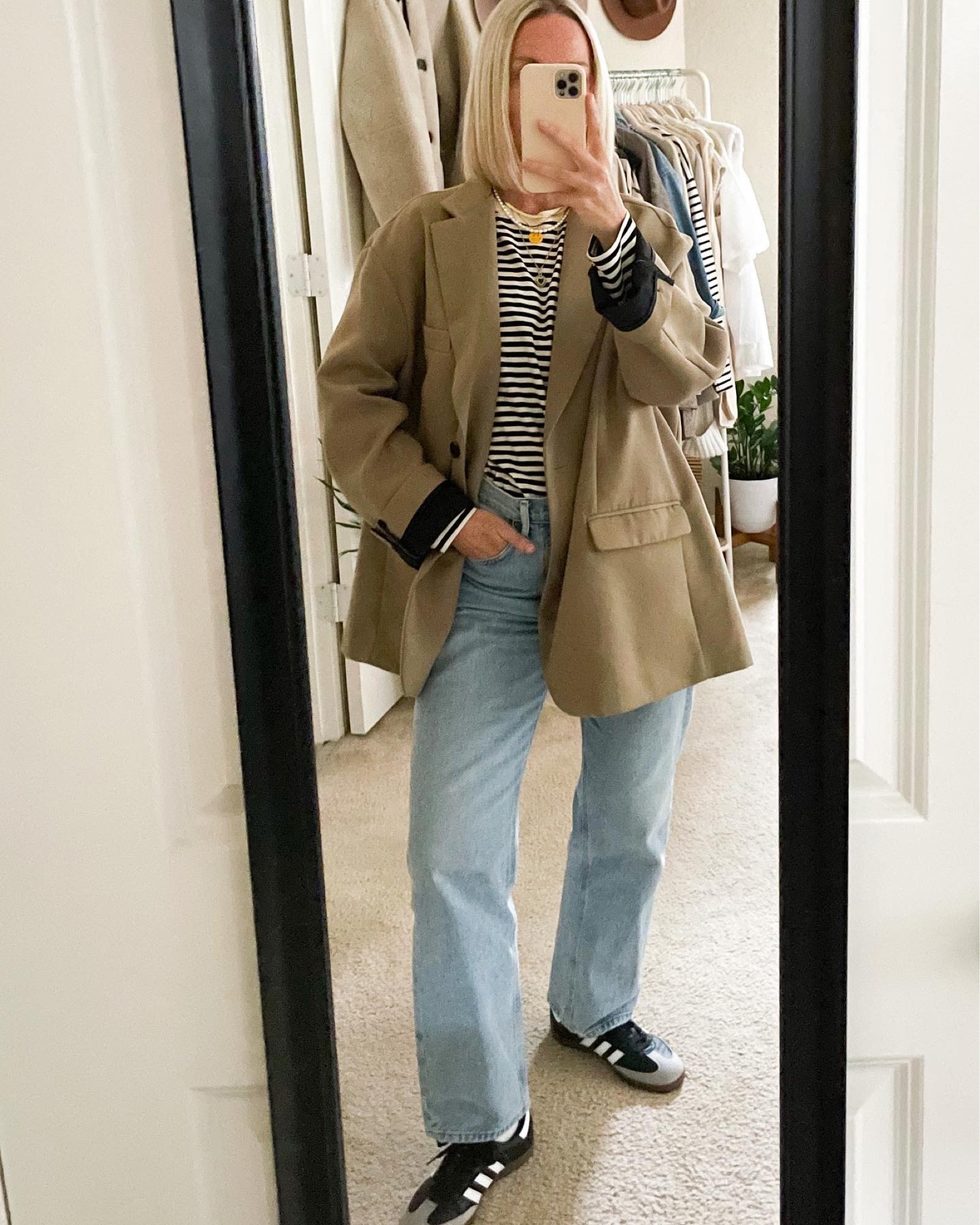 Blazer & Sneaks

#LTKshoecrush #LTKSeasonal #LTKstyletip