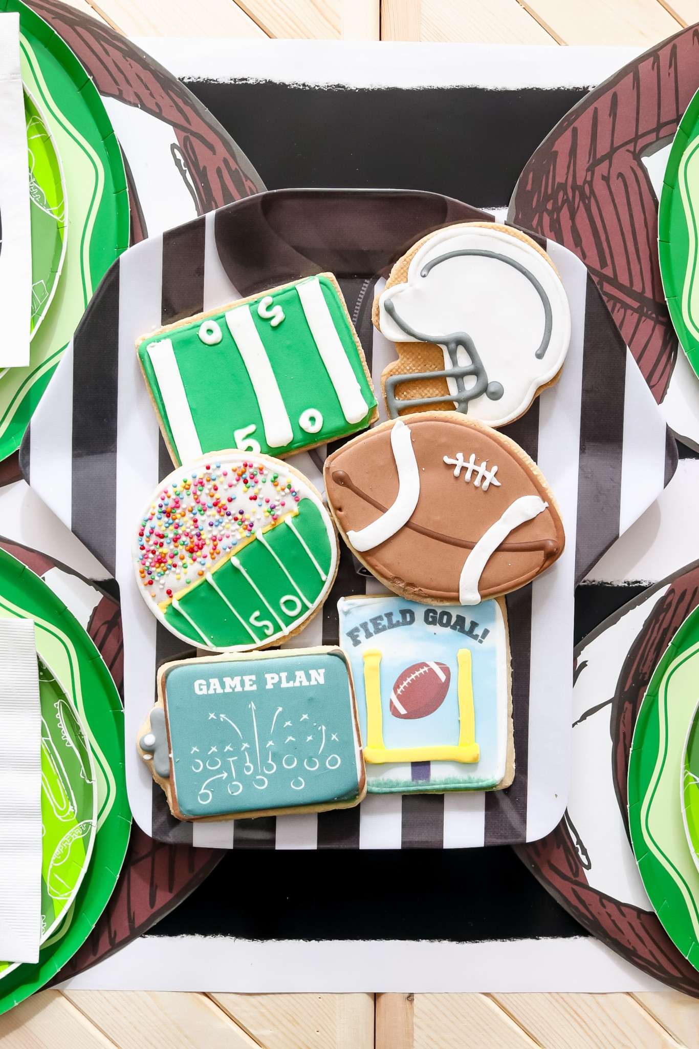 Super Bowl Football Cookies

Target food / game day food / Super Bowl party / target finds 

#LTKParties #LTKSeasonal