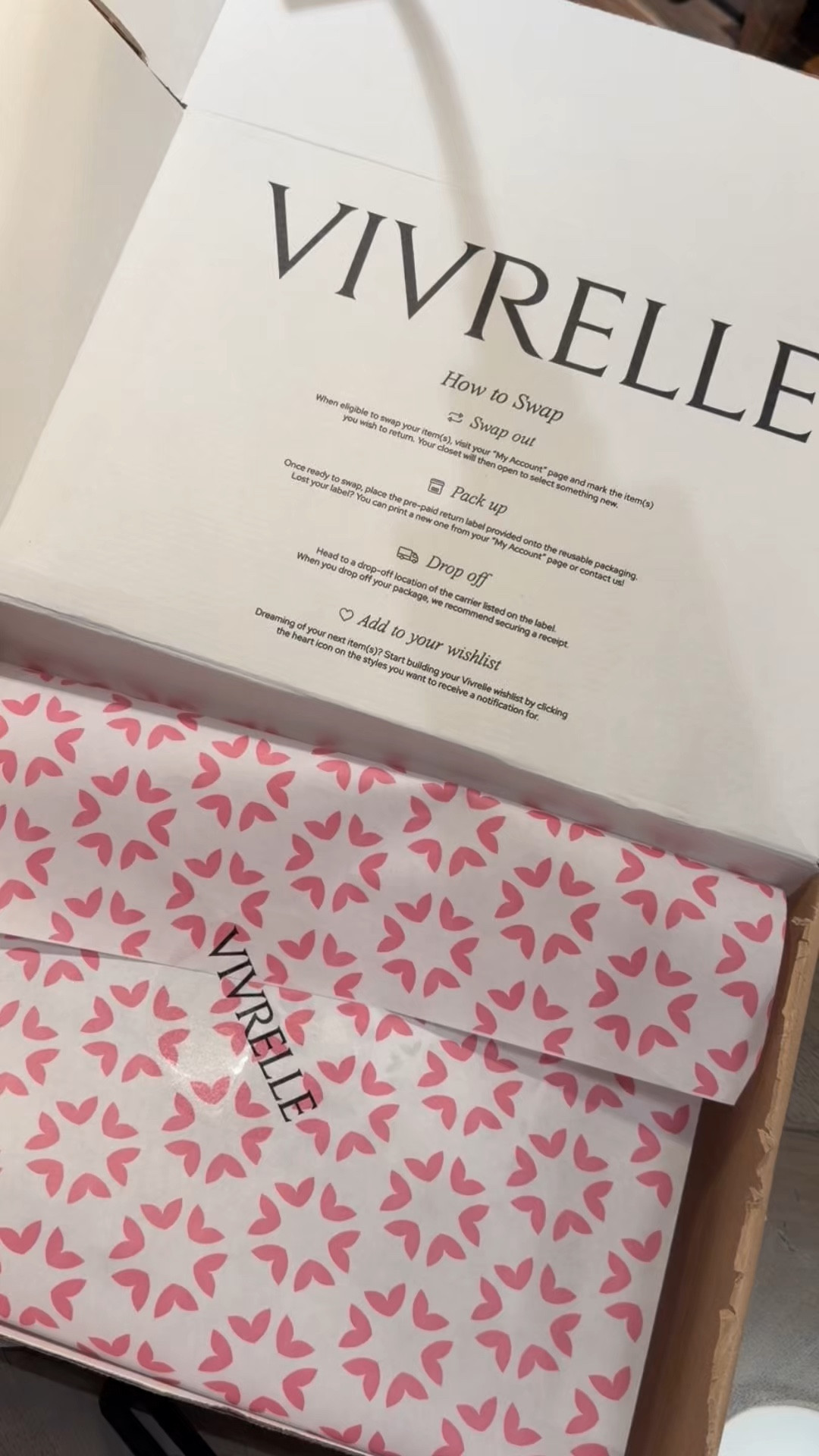 Just borrowed this Chanel Boy Wallet from Vivrelle and I truly love how classic and structured it is. The gold hardware, the shape… it’s one of those timeless pieces that elevates everything.

If you’re new to Vivrelle, it’s a luxury accessories membership where you can borrow designer pieces (Chanel, Prada, Dior + more) with no return dates. Keep it as long as you’re loving it, or swap when you’re ready for something new.

Use my code SOFIADEFALCO for your first month completely free when you apply for membership ✨

Luxury on your terms. @Vivrelle 

#ad #vivrellepartner

#LTKootd #LTKgrwm #LTKSpringSale