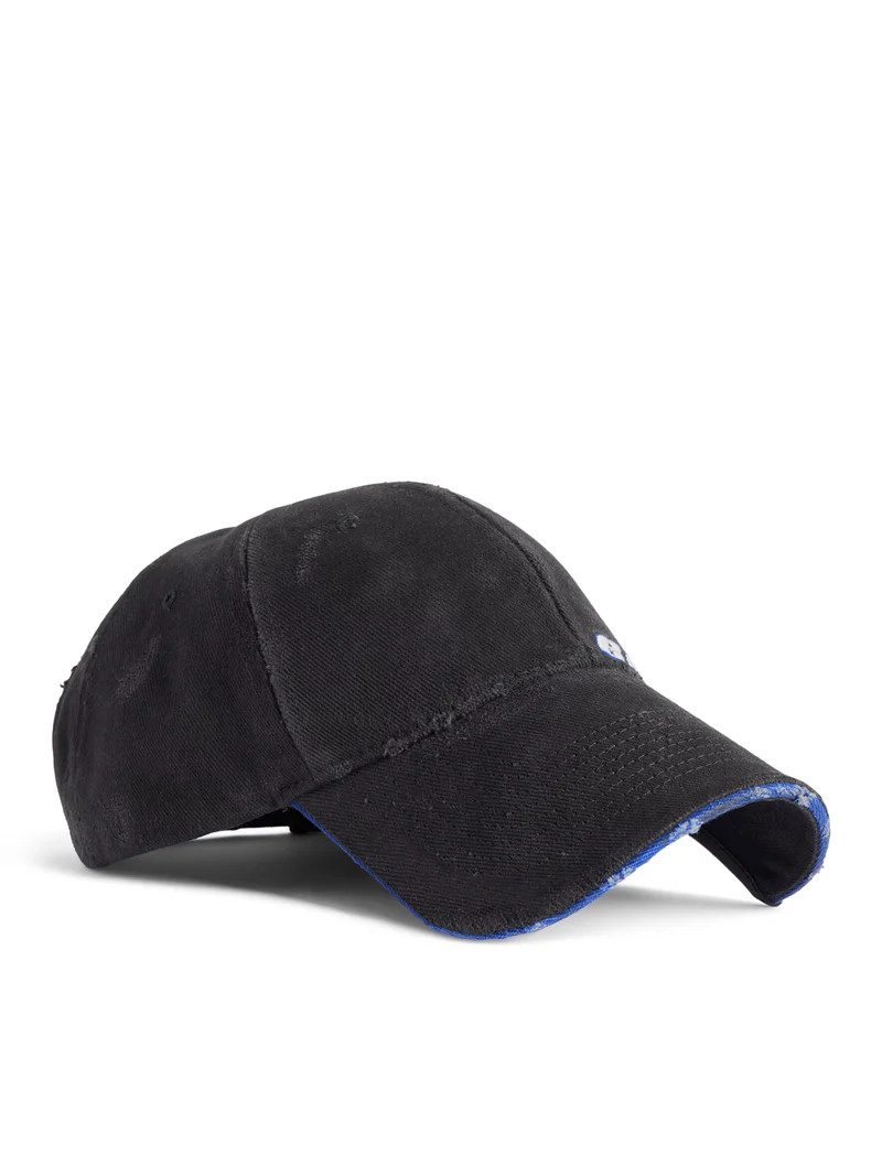 TILTED TYPO CAP IN BLACK | Suitnegozi INT