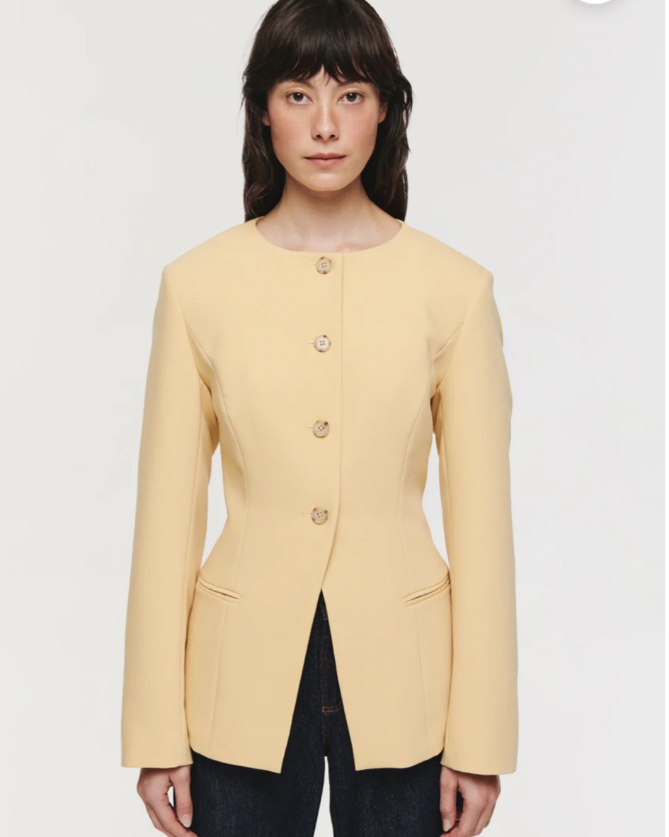 One of the chicest blazers I’ve seen for spring!! Love the clinched waist and the collarless look. Yellow is going to be a color you see a lot 👀💛

Also this is a new brand to me and I love Aligne’s fun take on basics. Use code: olivia20 for 20% off  

#LTKworkwear #LTKSeasonal #LTKSpringSale