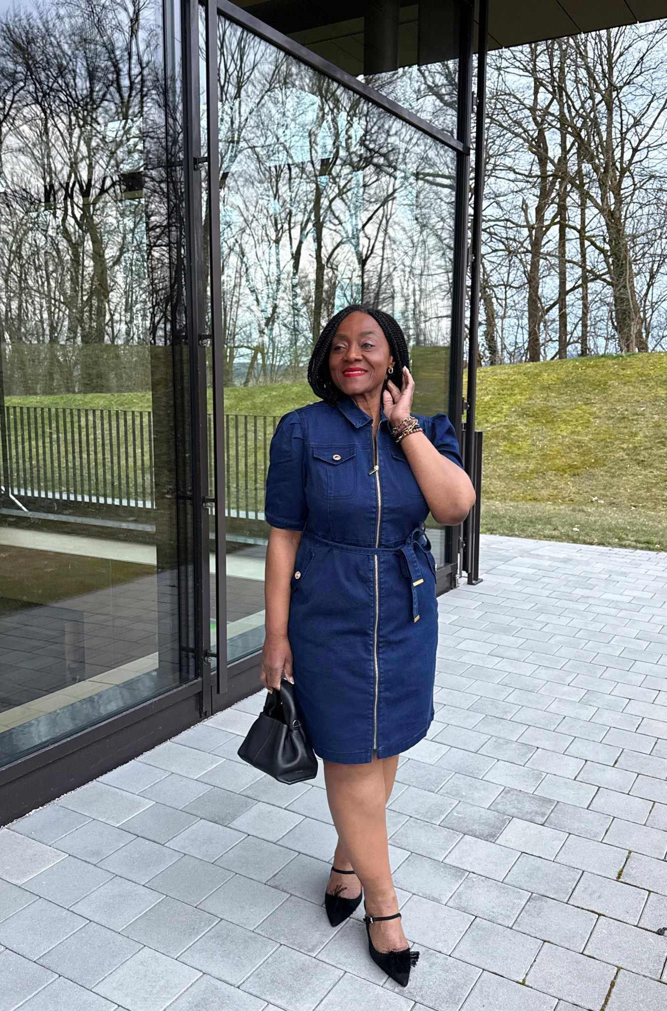 Denim mini dress 💙
•


#LTKdatenight #LTKplussize #LTKdresses