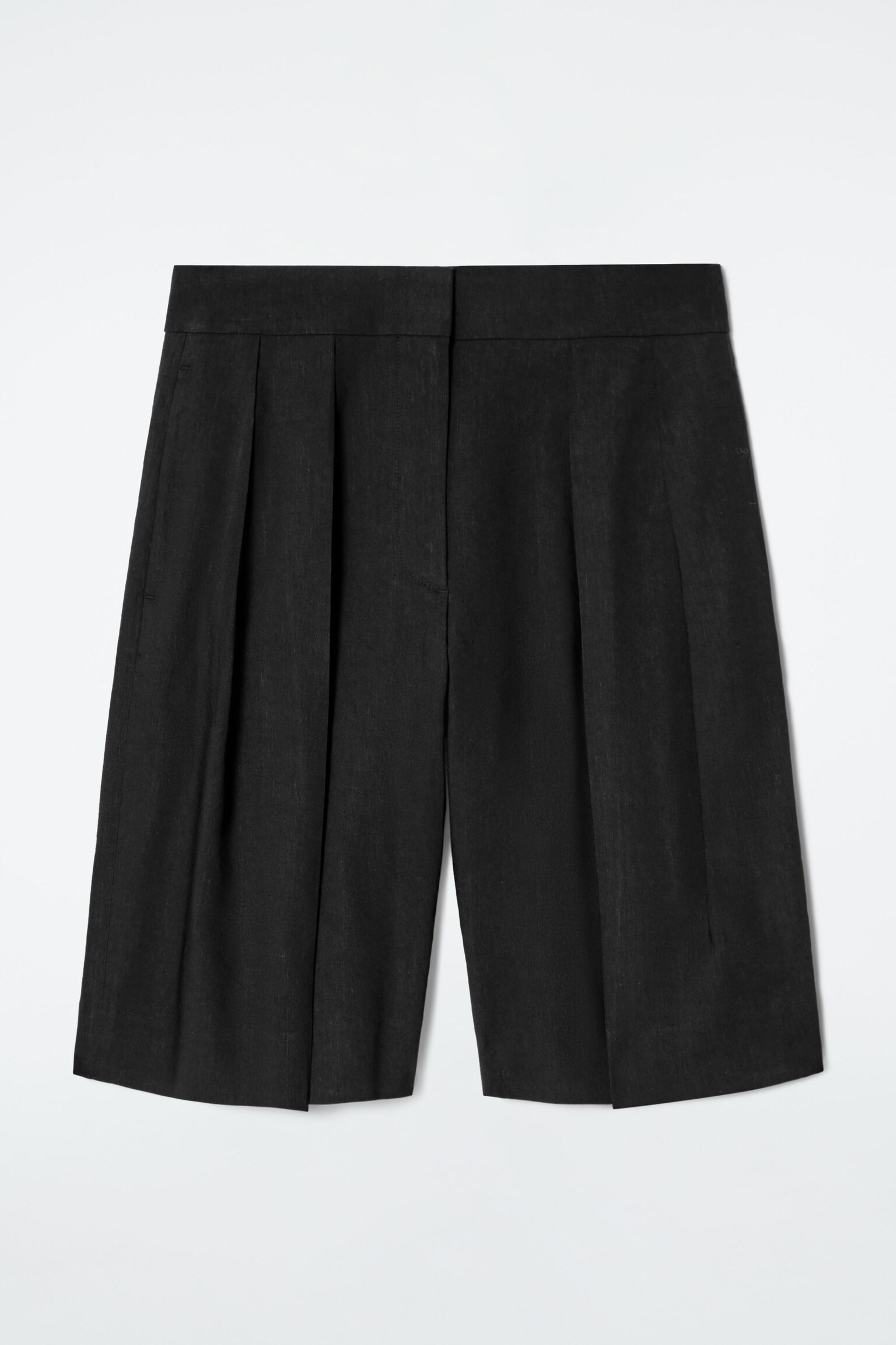 LANGE SHORTS AUS LEINEN MIT FALTEN - SCHWARZ | COS (EU)