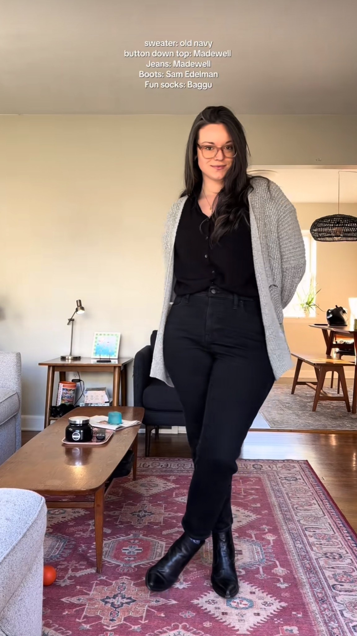 Old post but resharing so I can link this cardigan ;)