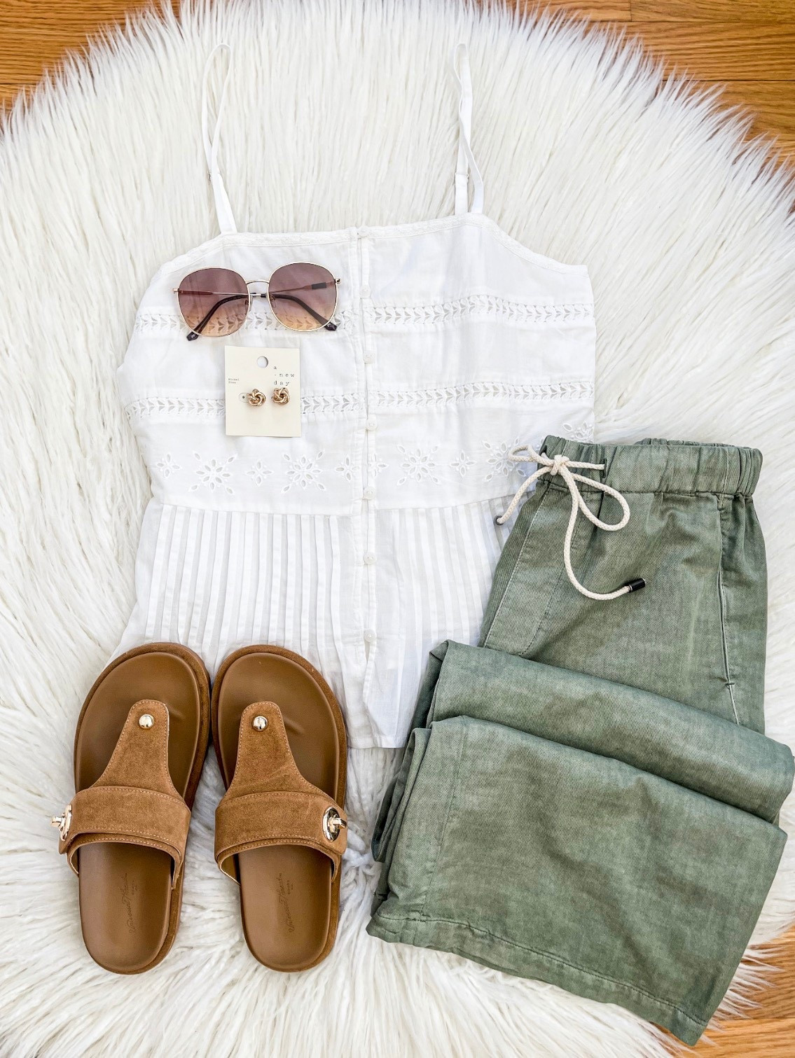 New Arrivals! ✨ Obsessed with these pants!

#LTKootd