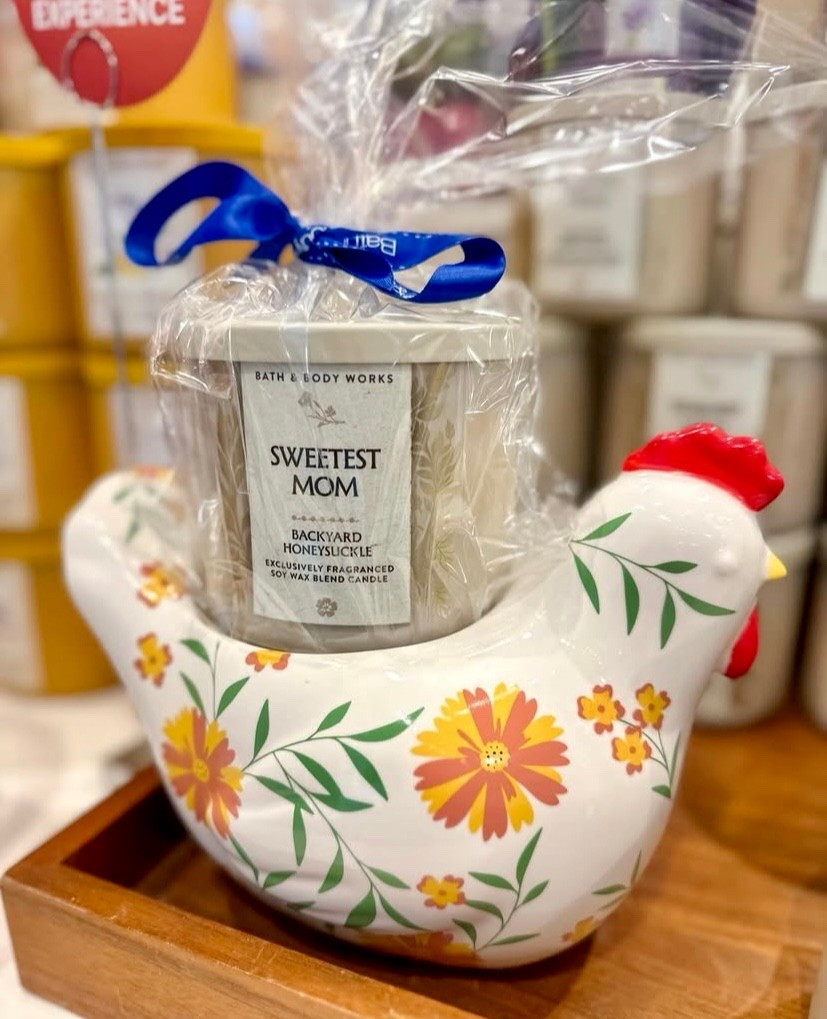 Cute + cozy Mom gift idea 🐔💐 This candle set from Bath & Body Works is perfect for Mother’s Day & spring decor!

#LTKSeasonal #LTKMothersDay #LTKmomlife