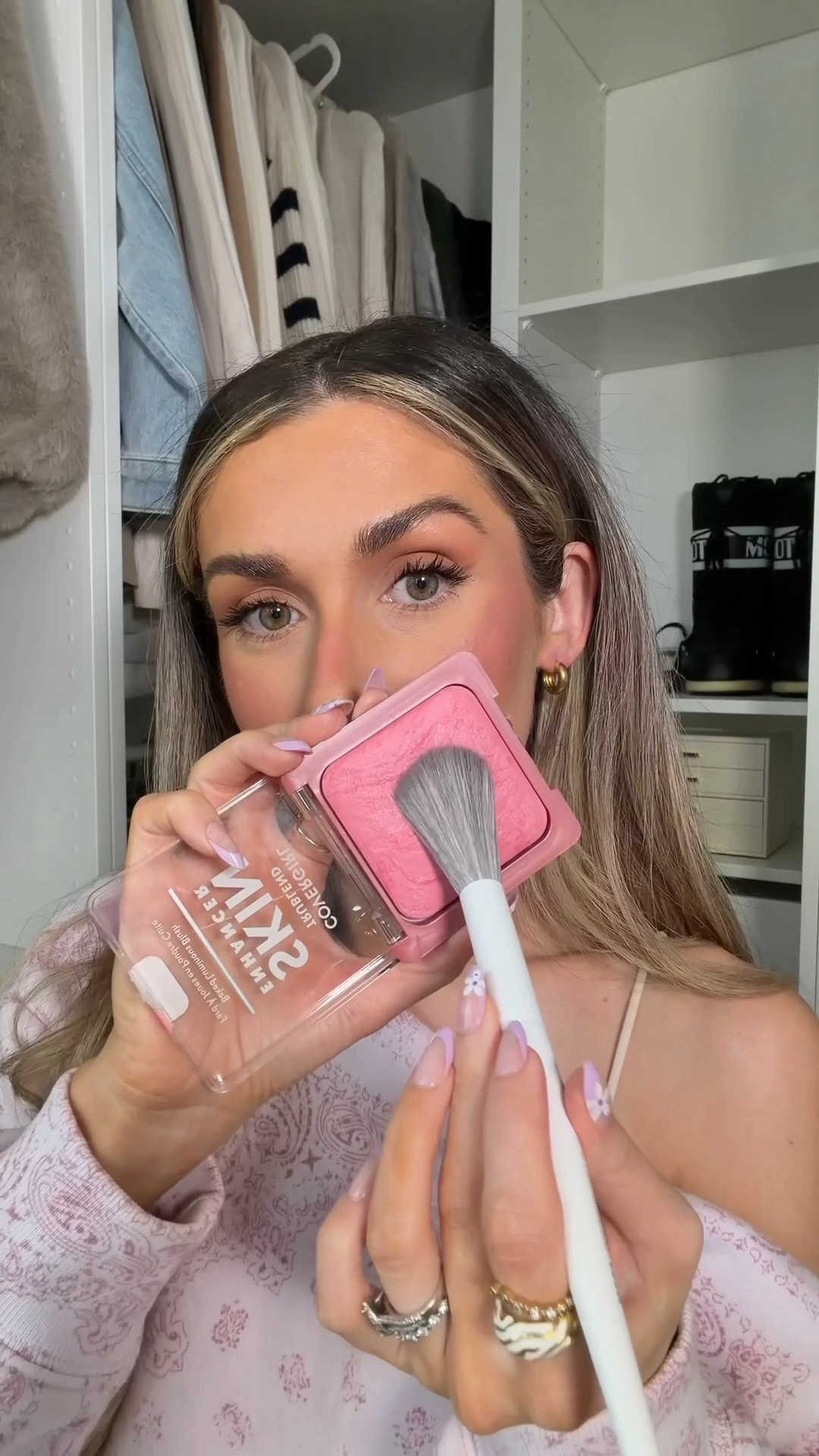One of my favorite affordable blush combos!!

In love with the NEW Covergirl Skin Enhancer Blush 💘 they’re so affordable & so pretty! I grabbed a few colors but this combo has been a favorite so far. 

Shade deets below: 

+ @covergirl Cream Blush in Sleepy Mauve 
+ @covergirl Baked Blush in Please Please Pink 

https://liketk.it/5R0Bg #makeuptutorial #makeupinspo #easymakeuptutorial #affordablemakeup #grwm Covergirl blush, drugstore makeup, easy makeup, Amazon beauty, pink blush