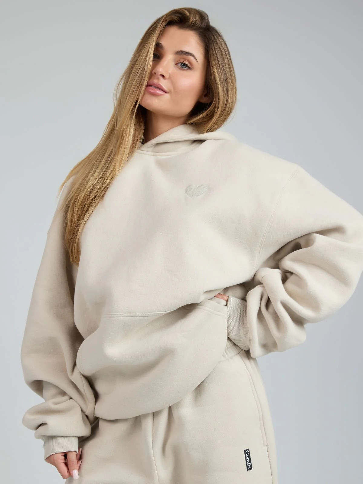 Comfrt Love Hoodie | Cream | Oversized | M | Medium | Comfrt
