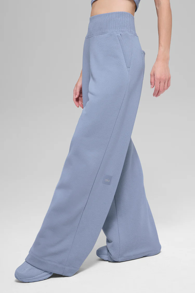 Serenity Wide Leg Sweatpant | Alo Yoga (US)