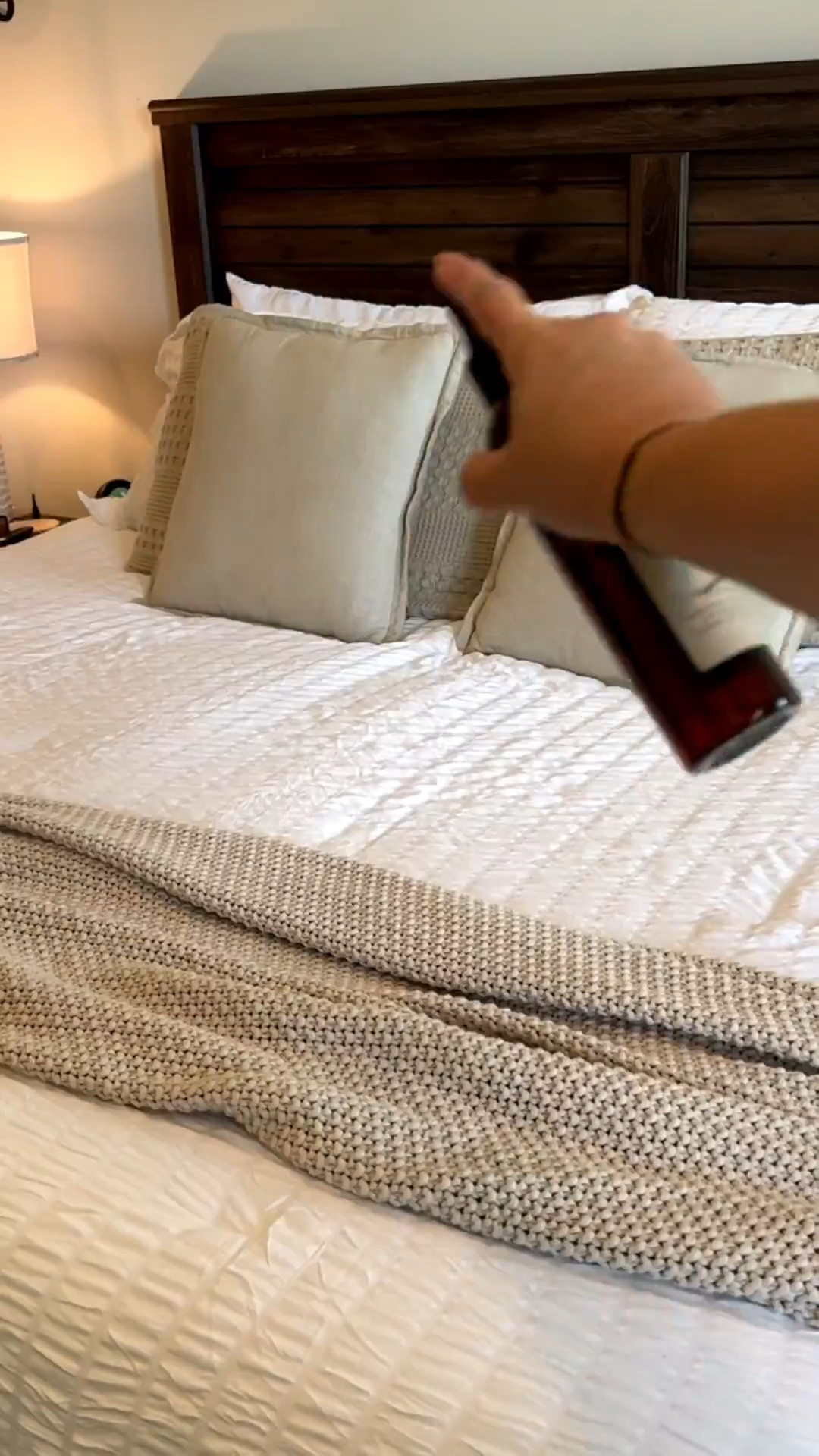 ✨ Cozy & Elevated Bedroom Vibes ✨
Nothing feels better than fresh white bedding, and this set is everything 🤍 The seersucker texture adds the perfect touch of luxury while still being soft and comfy for everyday use.

This 7-piece California King set includes:
✔️ Comforter
✔️ Sheets
✔️ Pillowcases
✔️ Shams

The best part? It’s breathable, lightweight, and perfect for all seasons. Simple, clean, and timeless!

Shop this exact look here 🛏️⬇️

#LTKhome #LTKrefresh #bedroominspo #cozylux #LTKAmazonFinds #homedecor


#LTKFindsUnder100 #LTKStyleTip #LTKHome