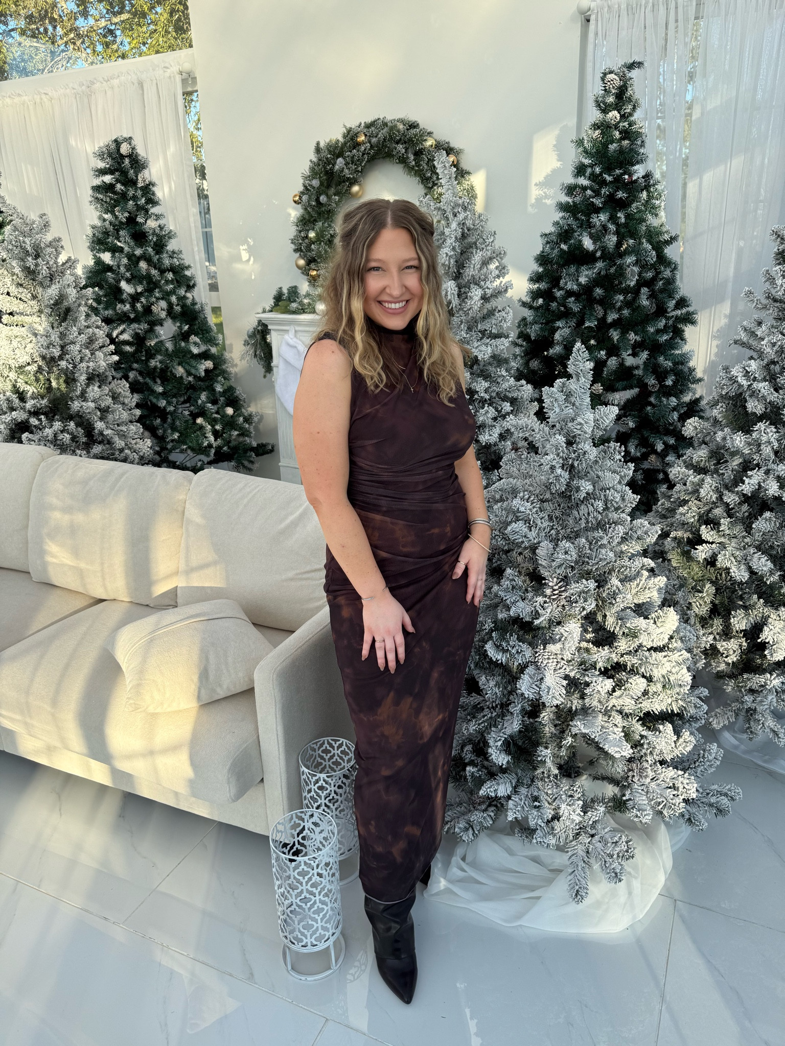 Holiday headshots! Brown is the color of this holiday season! Shop the look on LTK. #WeddingPlannerStyle #FallFashion 

#LTKWorkwear #LTKStyleTip #LTKWedding