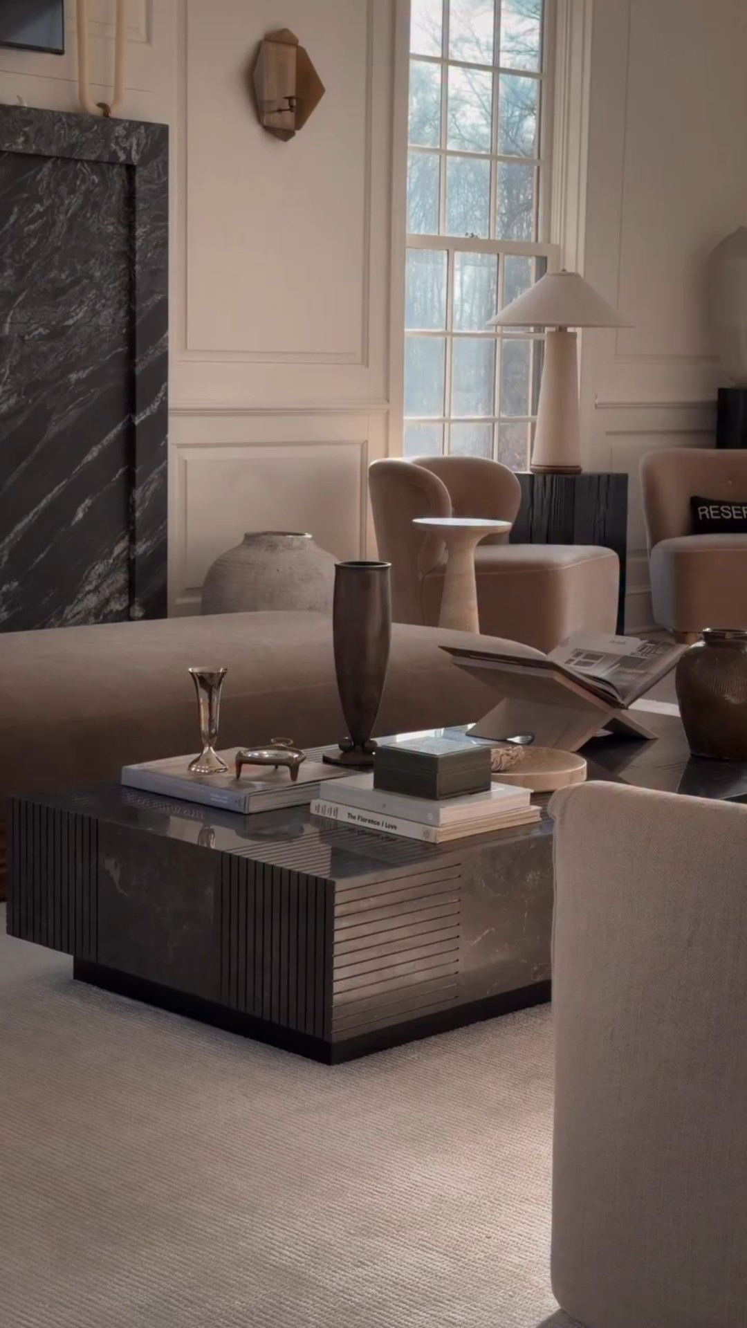 Shop my living roomm

#homedecorideas #traditionalmodern #livingroominspiration #stylingreels