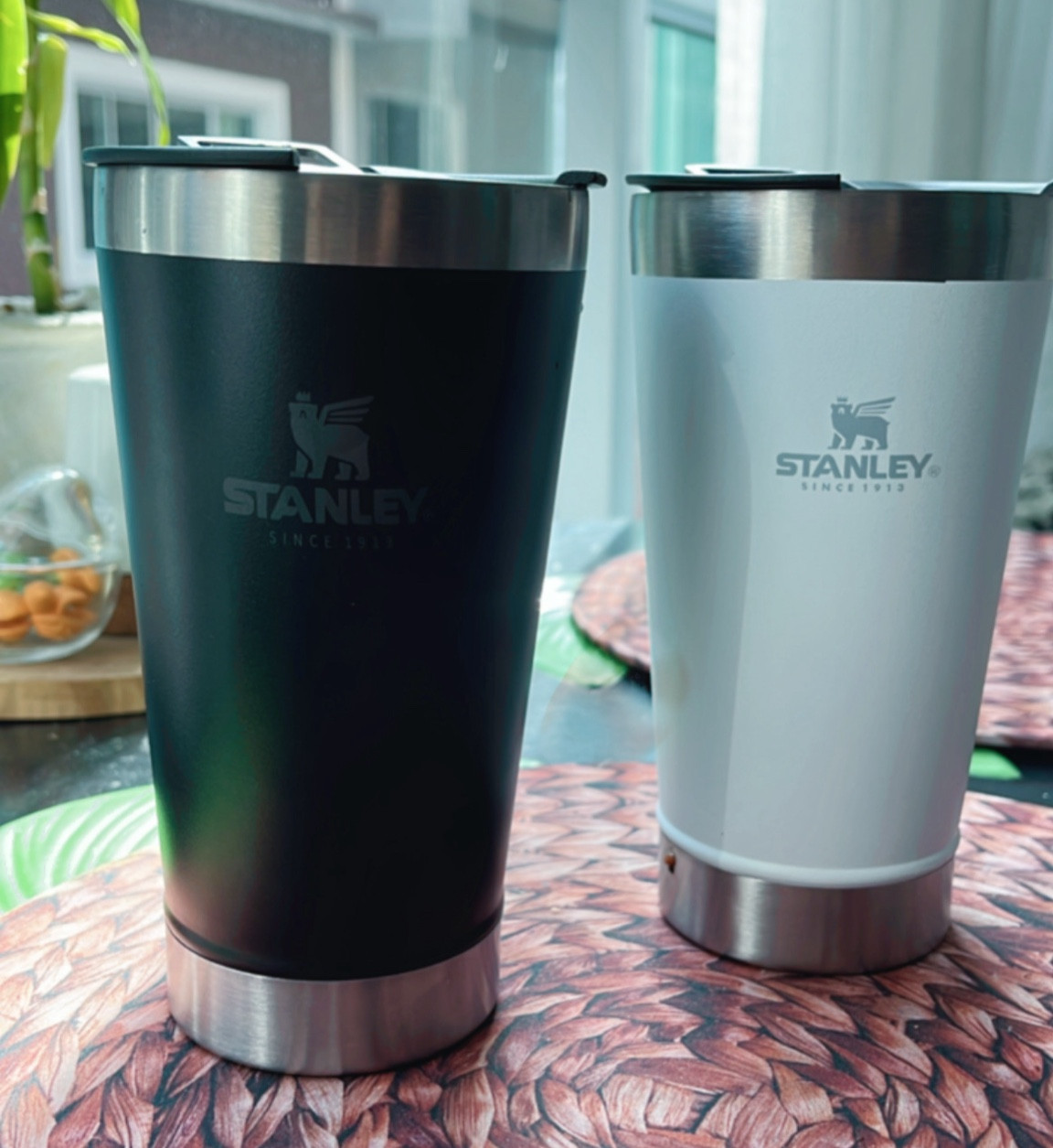 Copos perfeitos e baratinhos para você ter a sua bebida sempre gelada 🍻

#LTKbrasil #LTKfamily