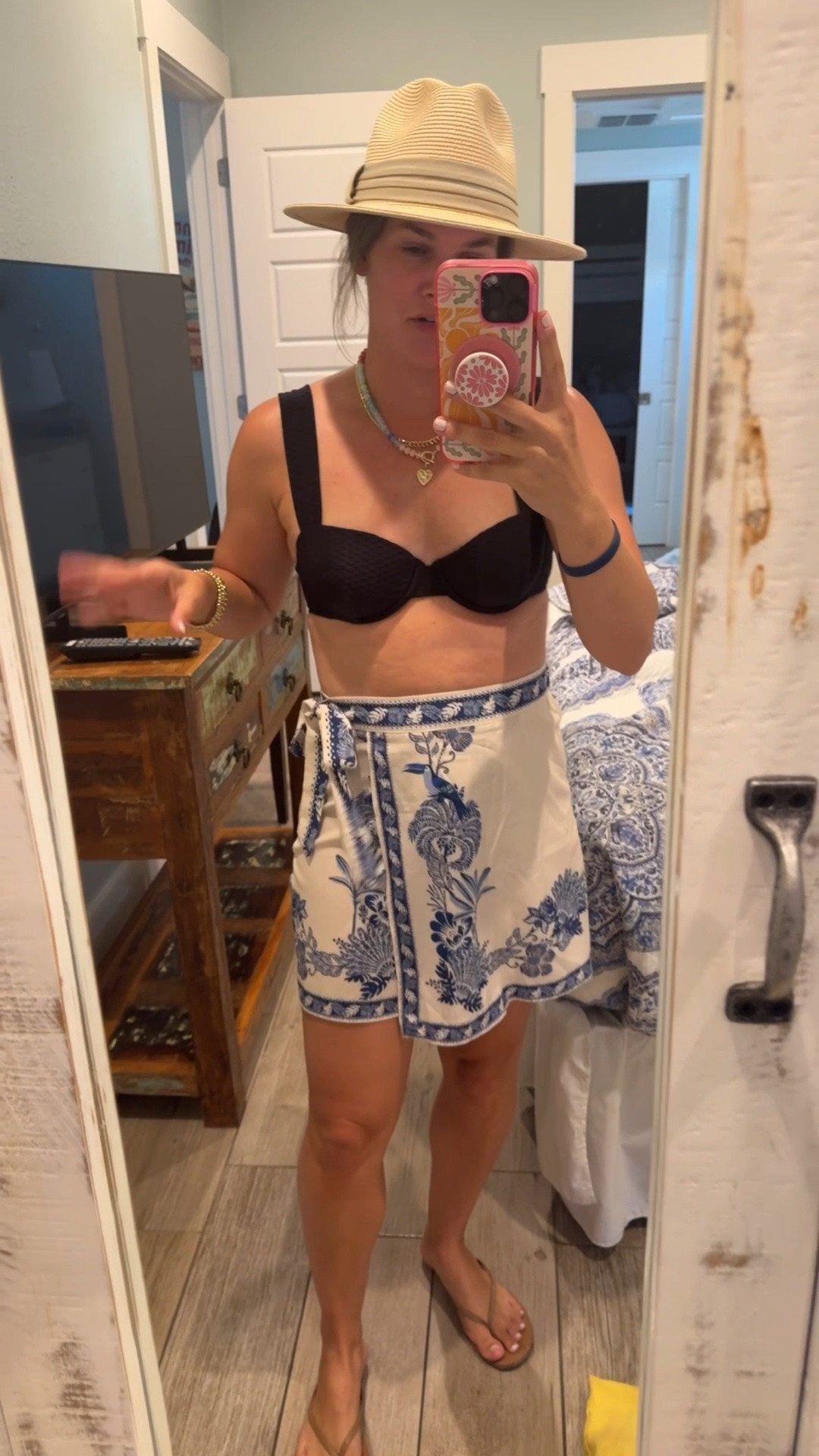 Beach day ootd ☀️ this swim is one of my favorites - I bring it on every trip!

#LTKTravel #LTKSwim #LTKmomlife