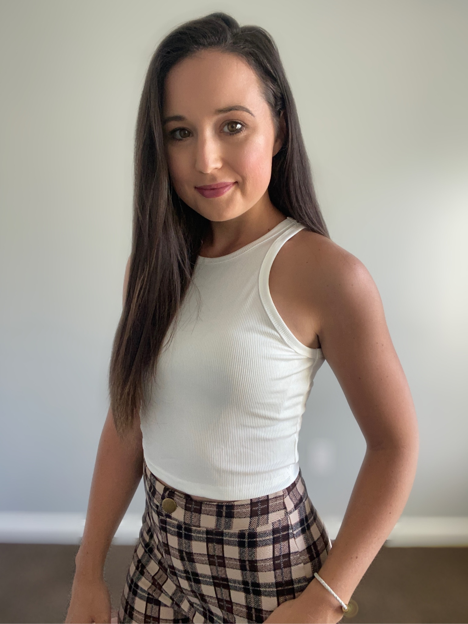 Simple basic white cropped tank
 

#LTKstyletip #LTKU #LTKSeasonal