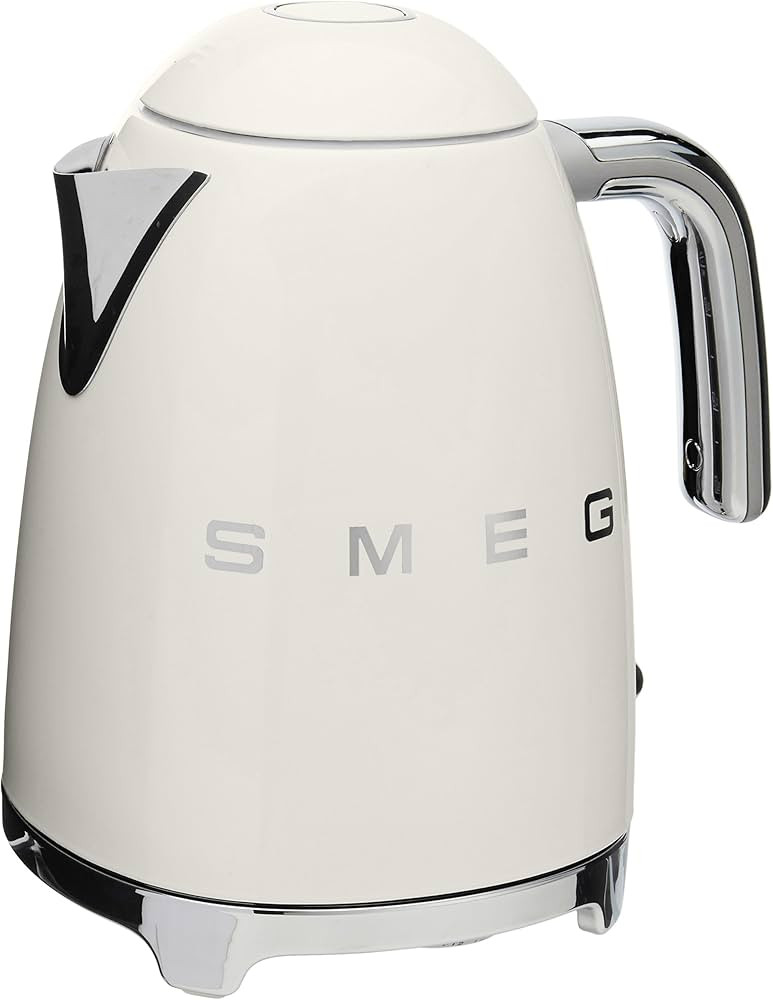 Smeg 1.7-Liter Kettle-Cream | Amazon (CA)