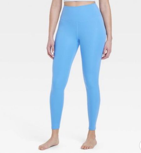 These leggings are softer than Lulus! And only $25!!! * Workout Outfit * Gym Look * Causal Brunch * Soft Leggings * Yoga * Athleisure *  