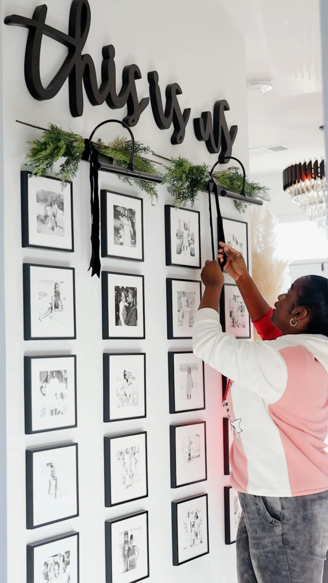 Holiday Gallery Wall

#LTKSeasonal #LTKHoliday #LTKhome