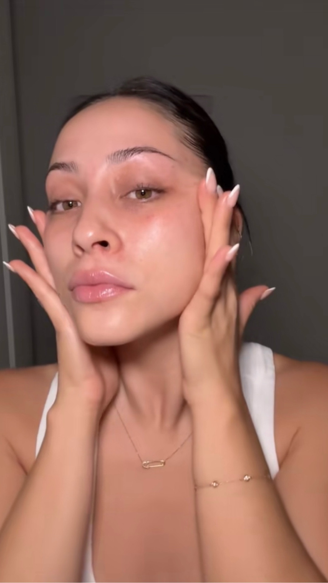 My current March skin and makeup favs!!

#LTKselfcare #LTKBeauty #LTKgrwm