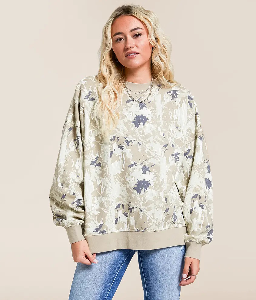 Camo Oversized Pullover | Buckle