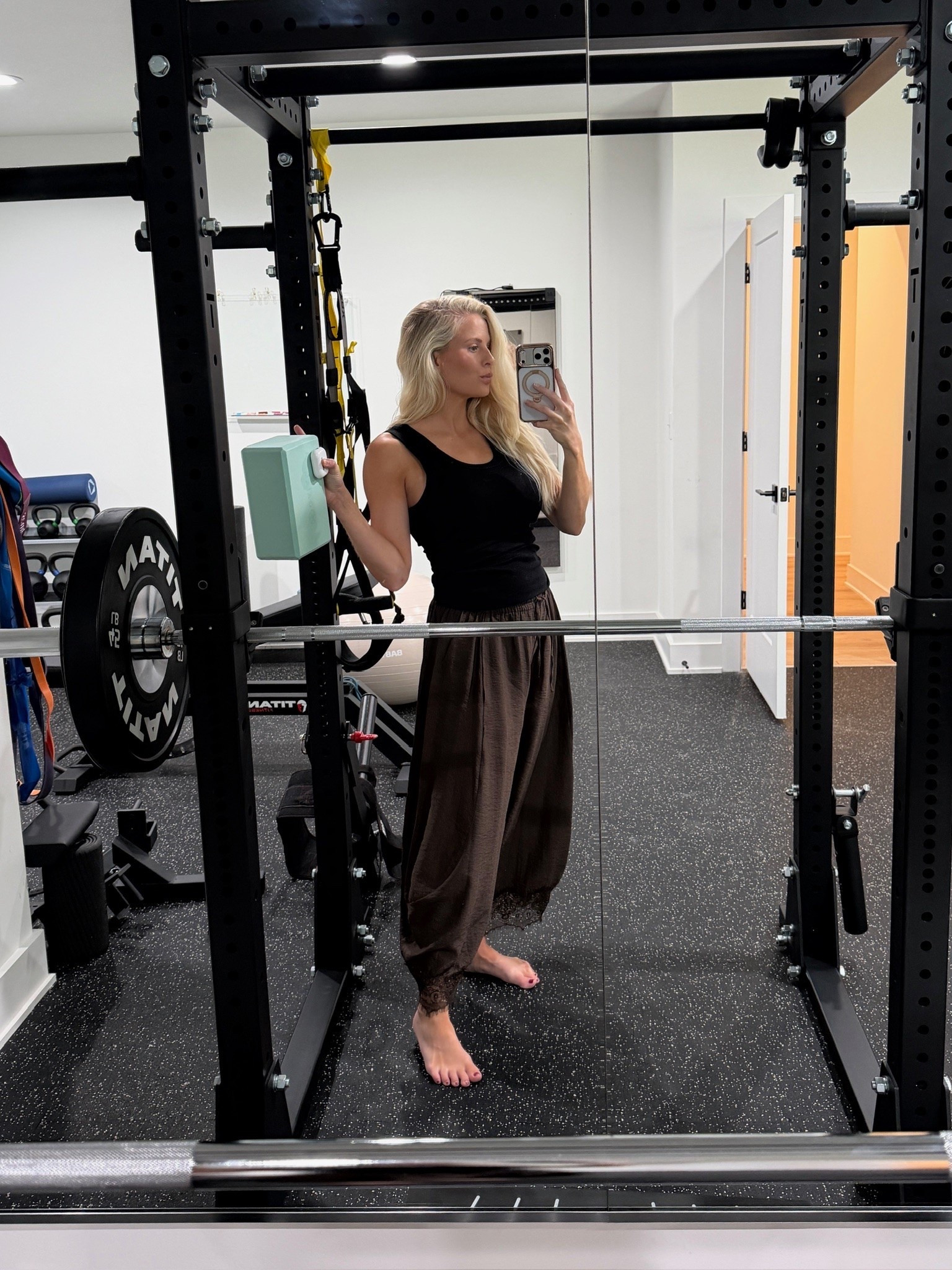 SIZE: med in tank, small in pants! #kathleenpost

Postpartum, new mom, casual outfit

#LTKmomlife #LTKootd