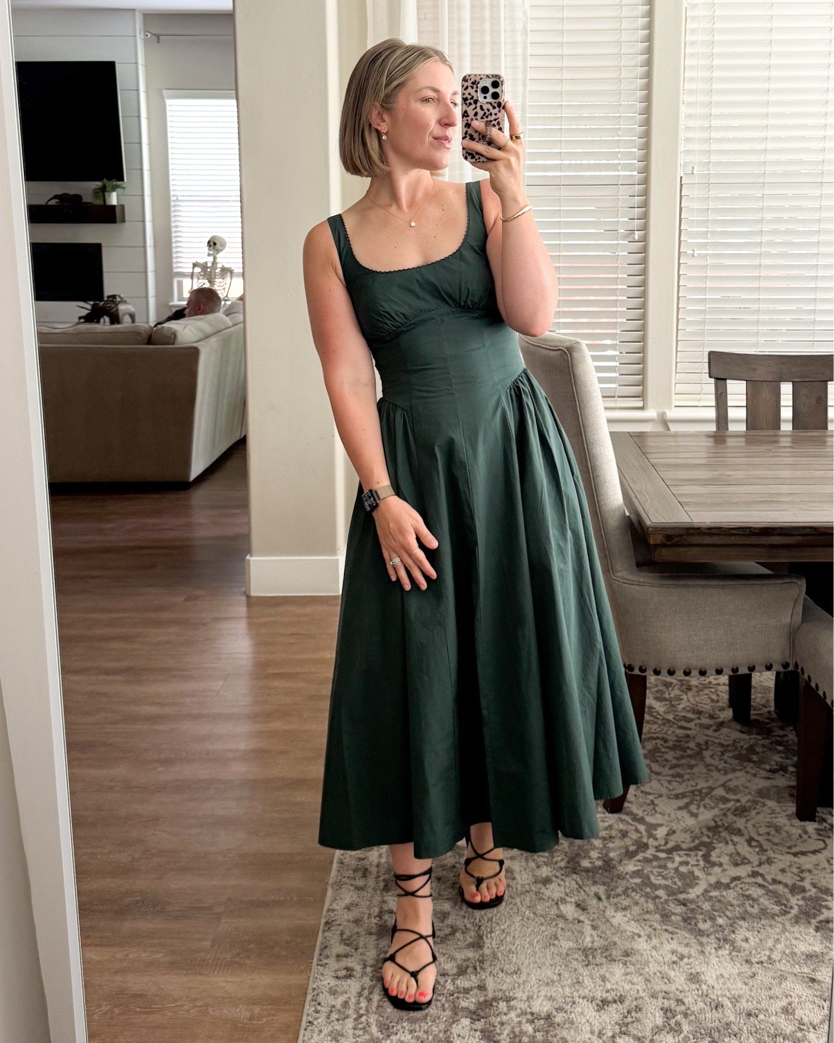 The cut of this DRESS is 🔥- if between sizes go down!

#LTKdayinmylife #LTKmomlife